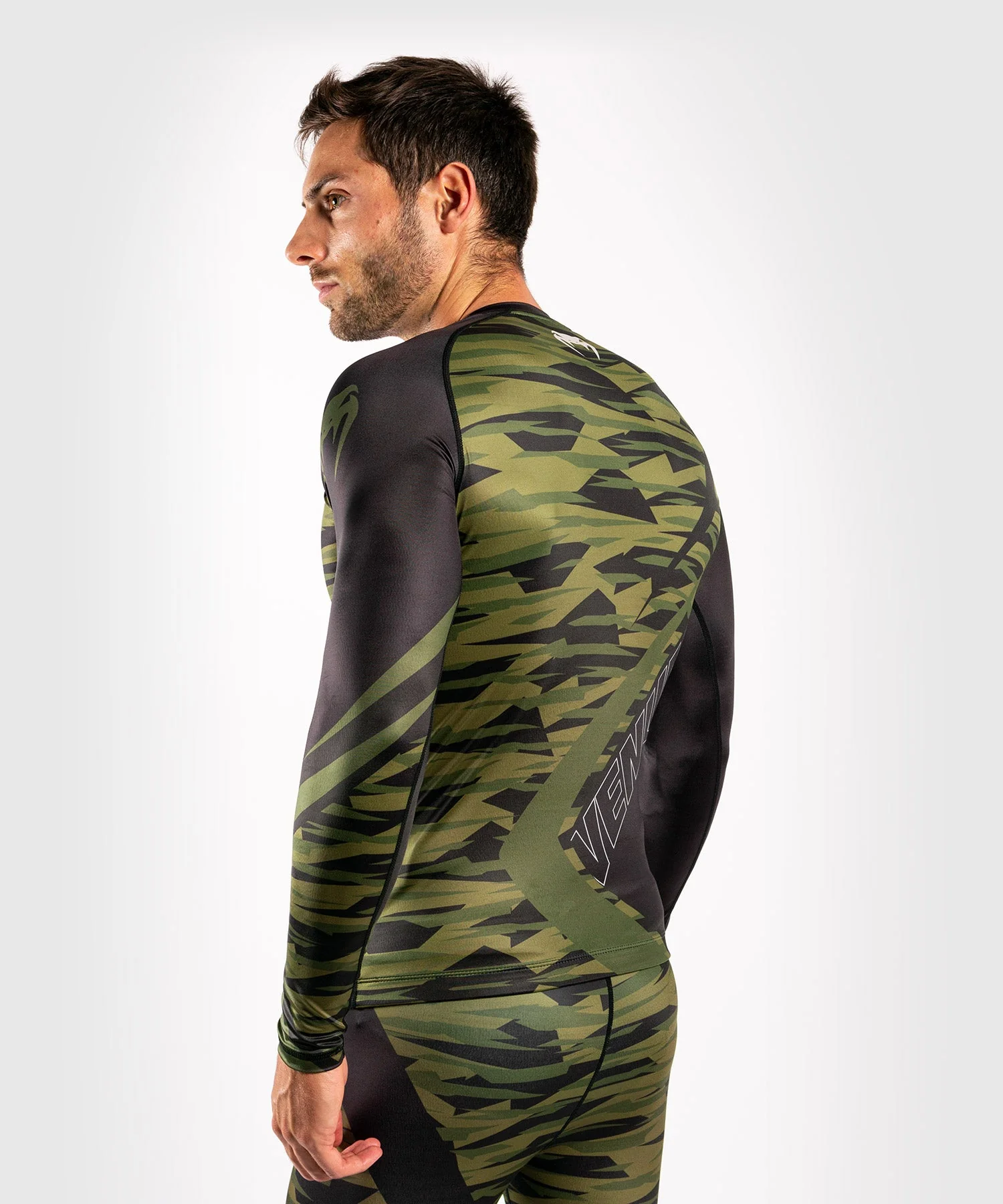 Venum Contender 5.0 Rashguard - Long sleeves - Khaki camo - Image 3