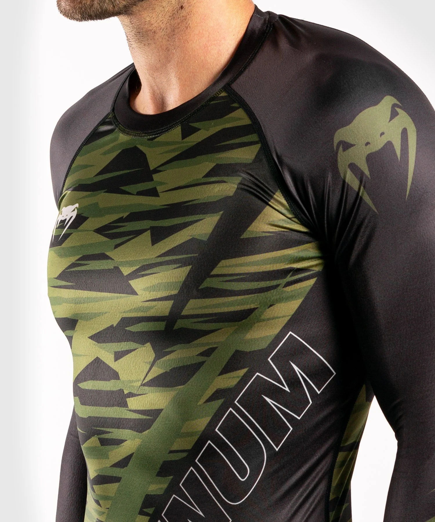 Venum Contender 5.0 Rashguard - Long sleeves - Khaki camo - Image 5