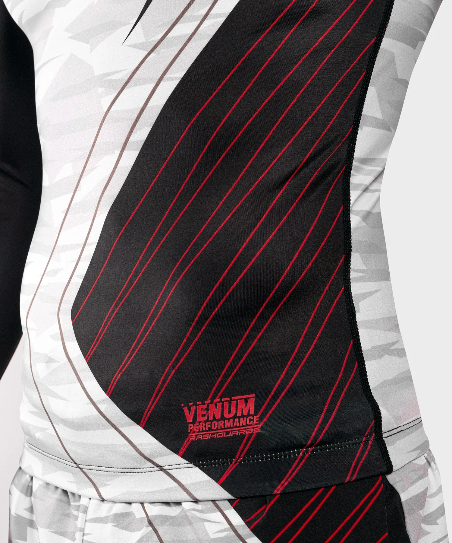 Venum Contender 5.0 Rashguard - Long sleeves - White/Camo - Image 7