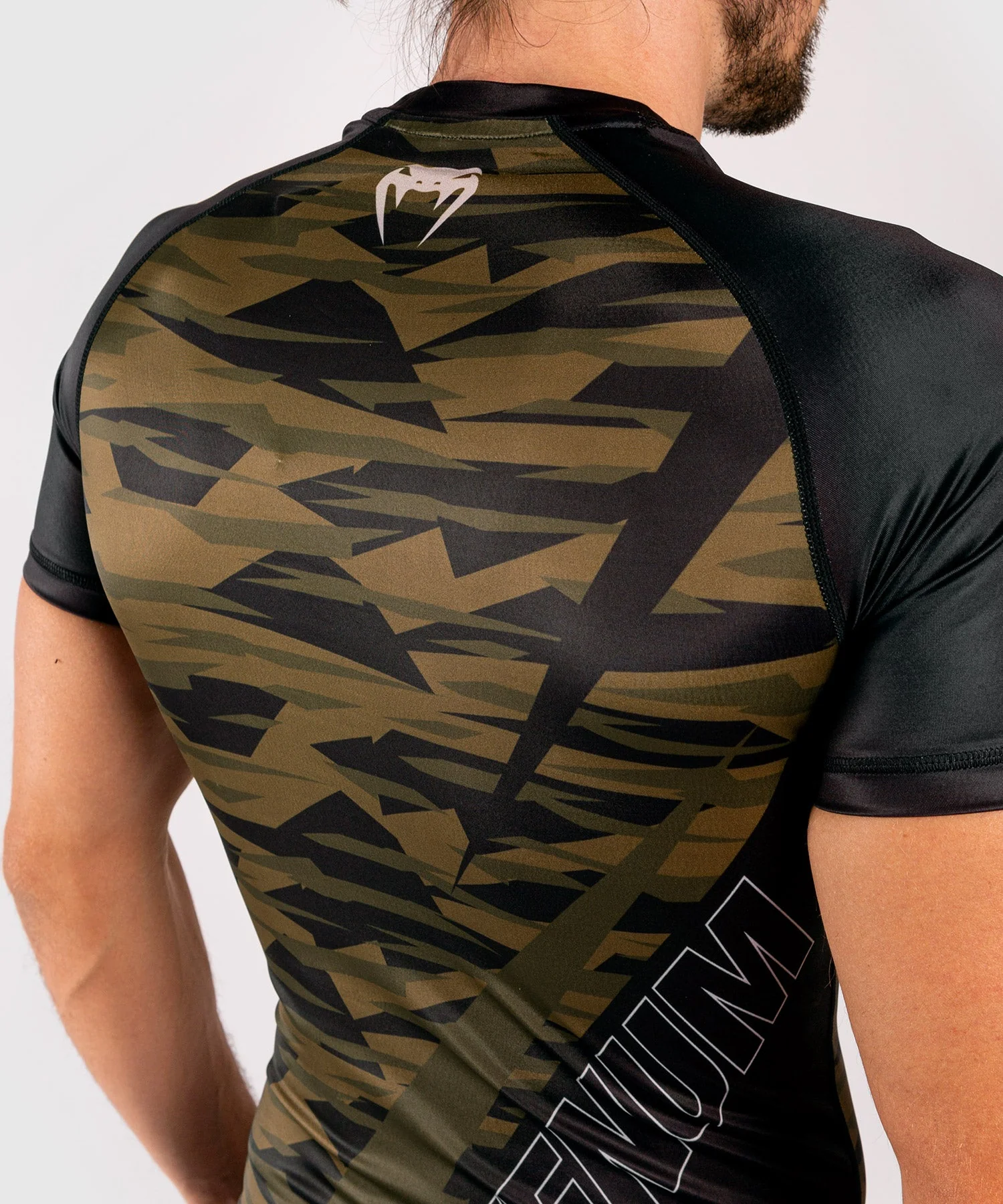Venum Contender 5.0 Rashguard - Short sleeves - Khaki camo - Image 8