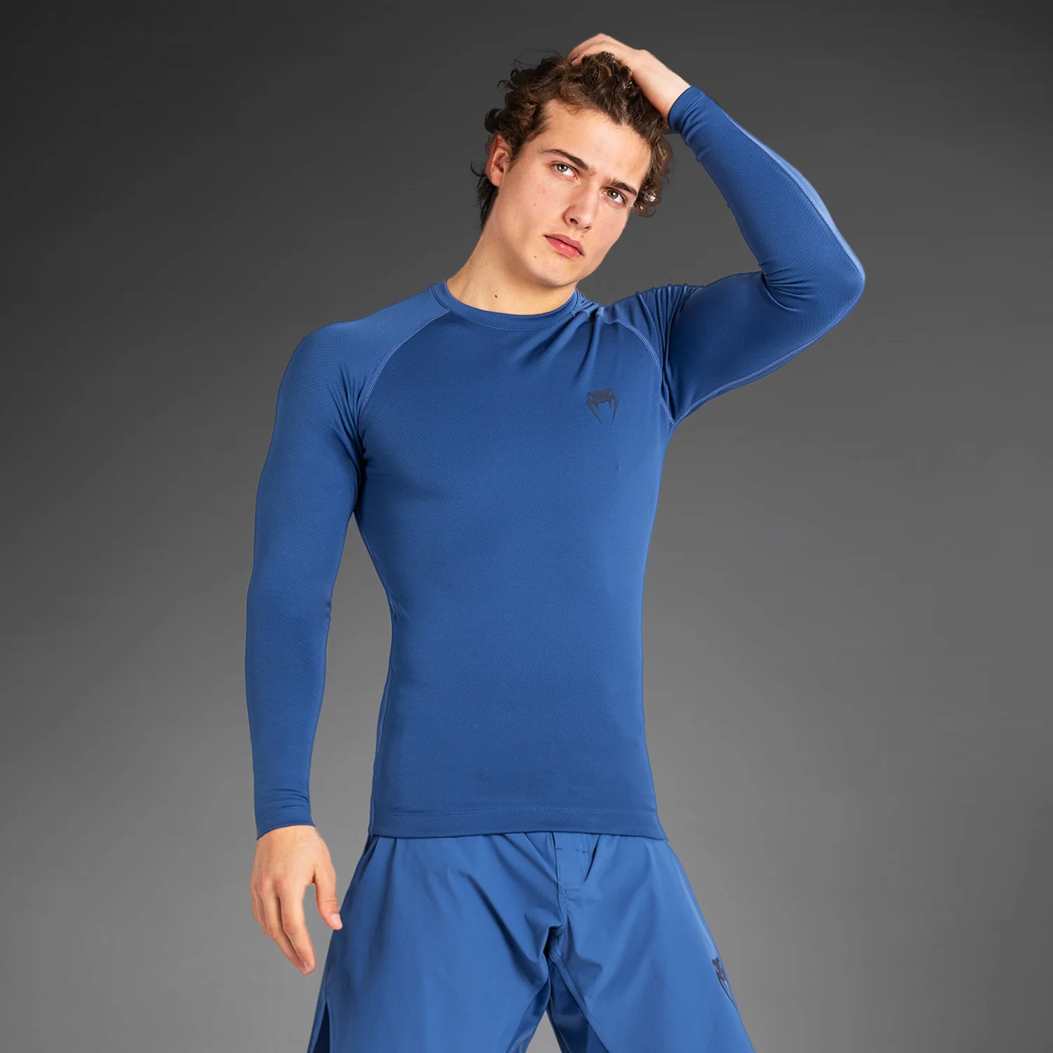 Venum Contender Men’s Long Sleeve Rashguard - Blue - Image 4