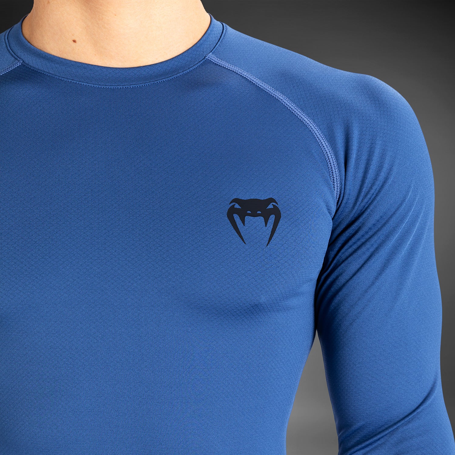 Venum Contender Men’s Long Sleeve Rashguard - Blue - Image 6