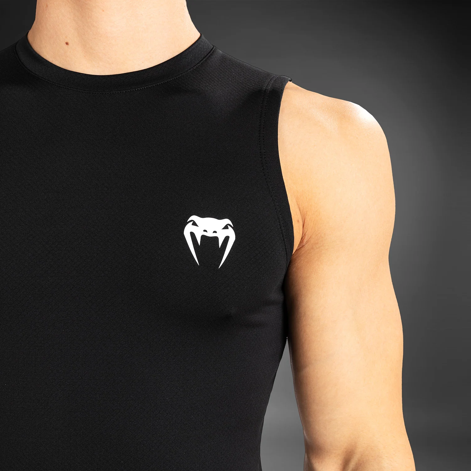 Venum Contender Men’s Sleeveless Rashguard - Black/White - Image 6
