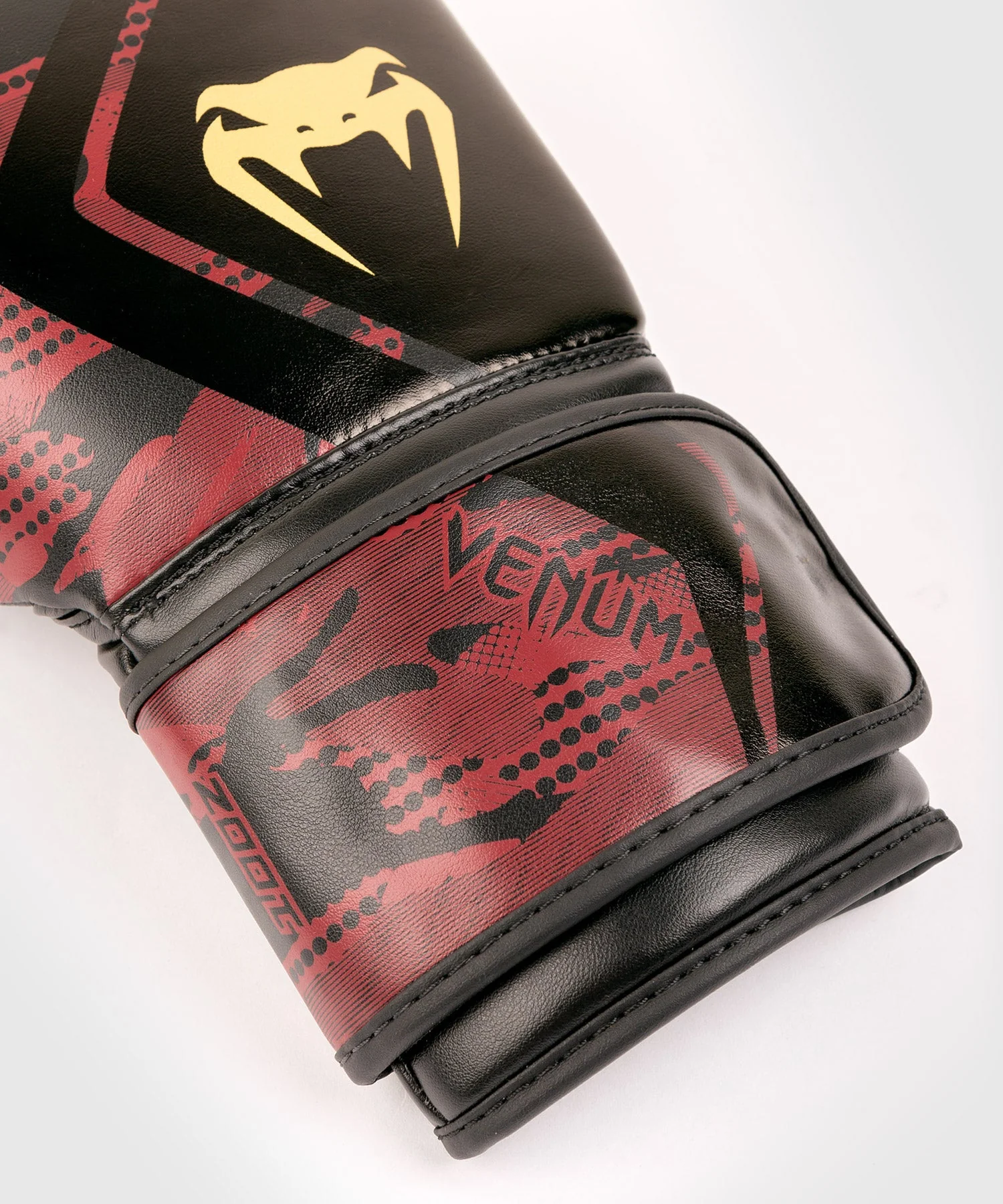 Venum Defender Contender 2.0 Boxing Gloves - Black/Red - Image 3
