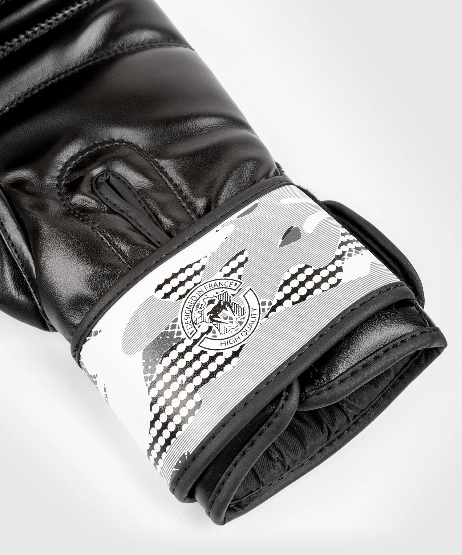 Venum Defender Contender 2.0 Boxing Gloves - Urban Camo - Image 5