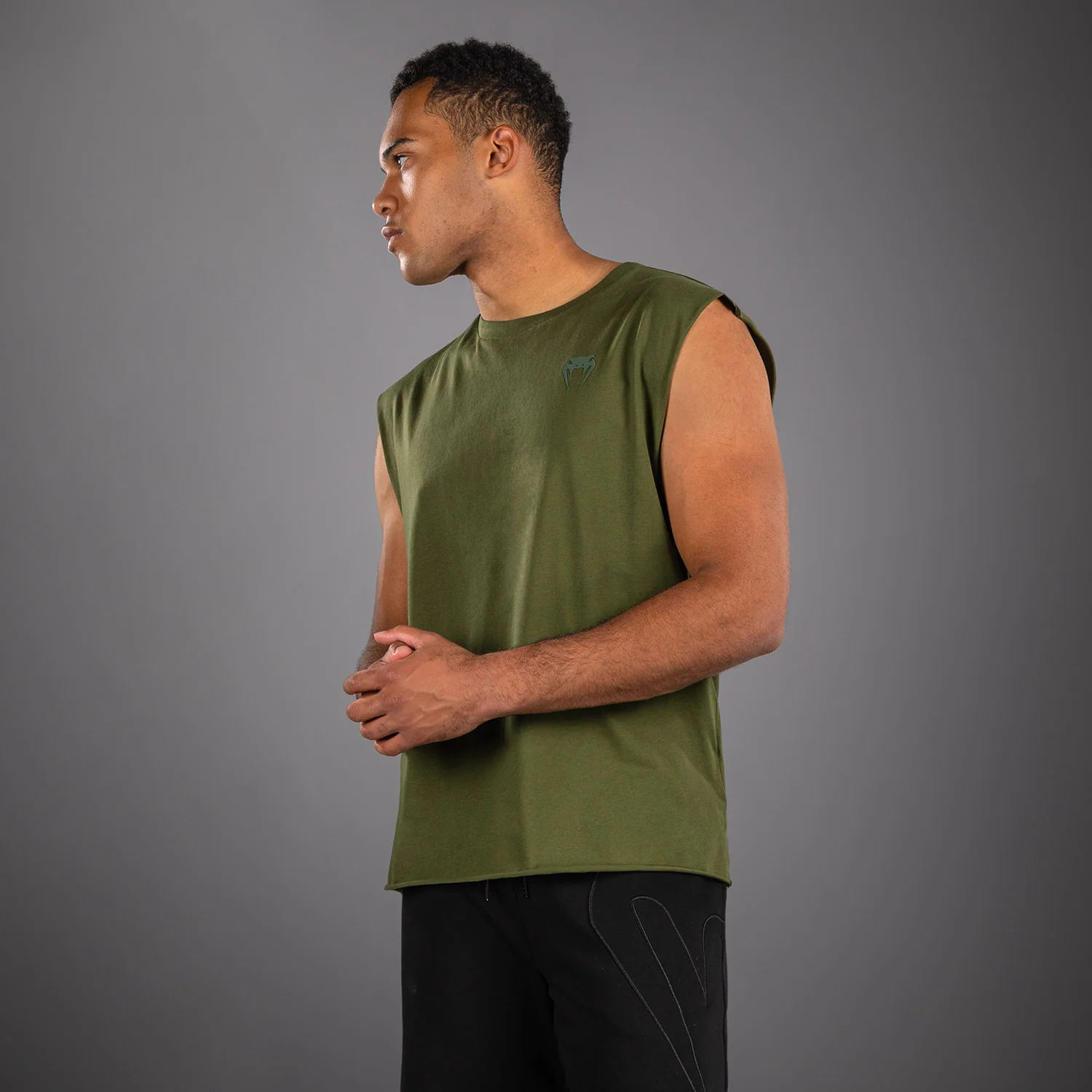Venum Divide Sleeveless T-Shirt - Military Green - Image 3