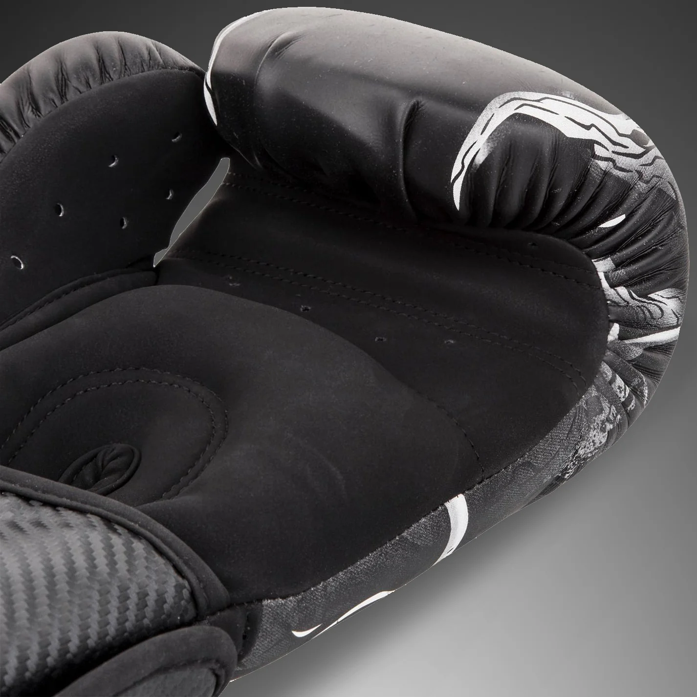Venum Dragon's Flight Boxing Gloves - Image 6