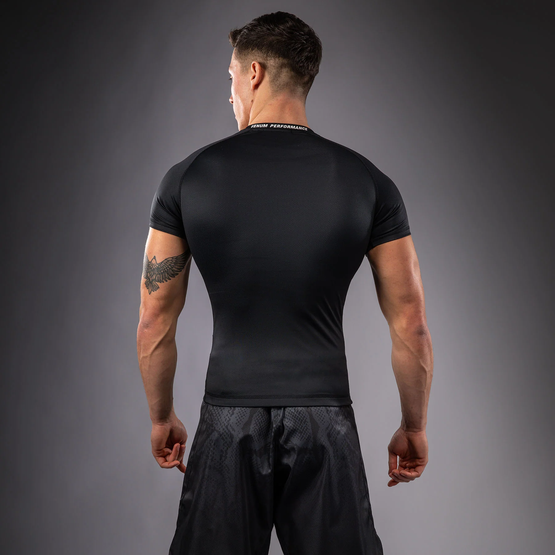 Venum Edge short sleeves Rashguard - Black/Sand - Image 4