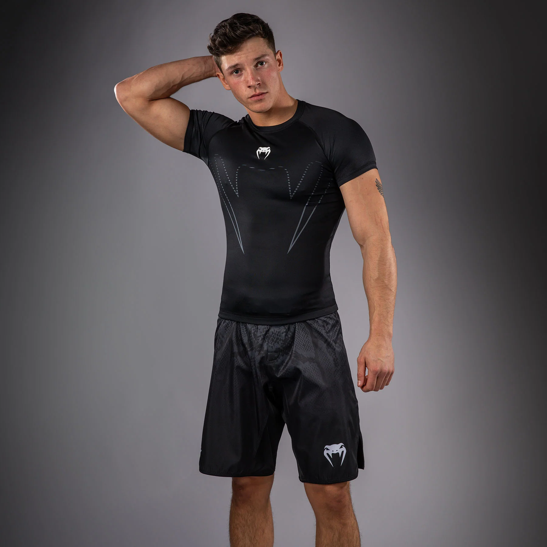 Venum Edge short sleeves Rashguard - Black/Sand - Image 5