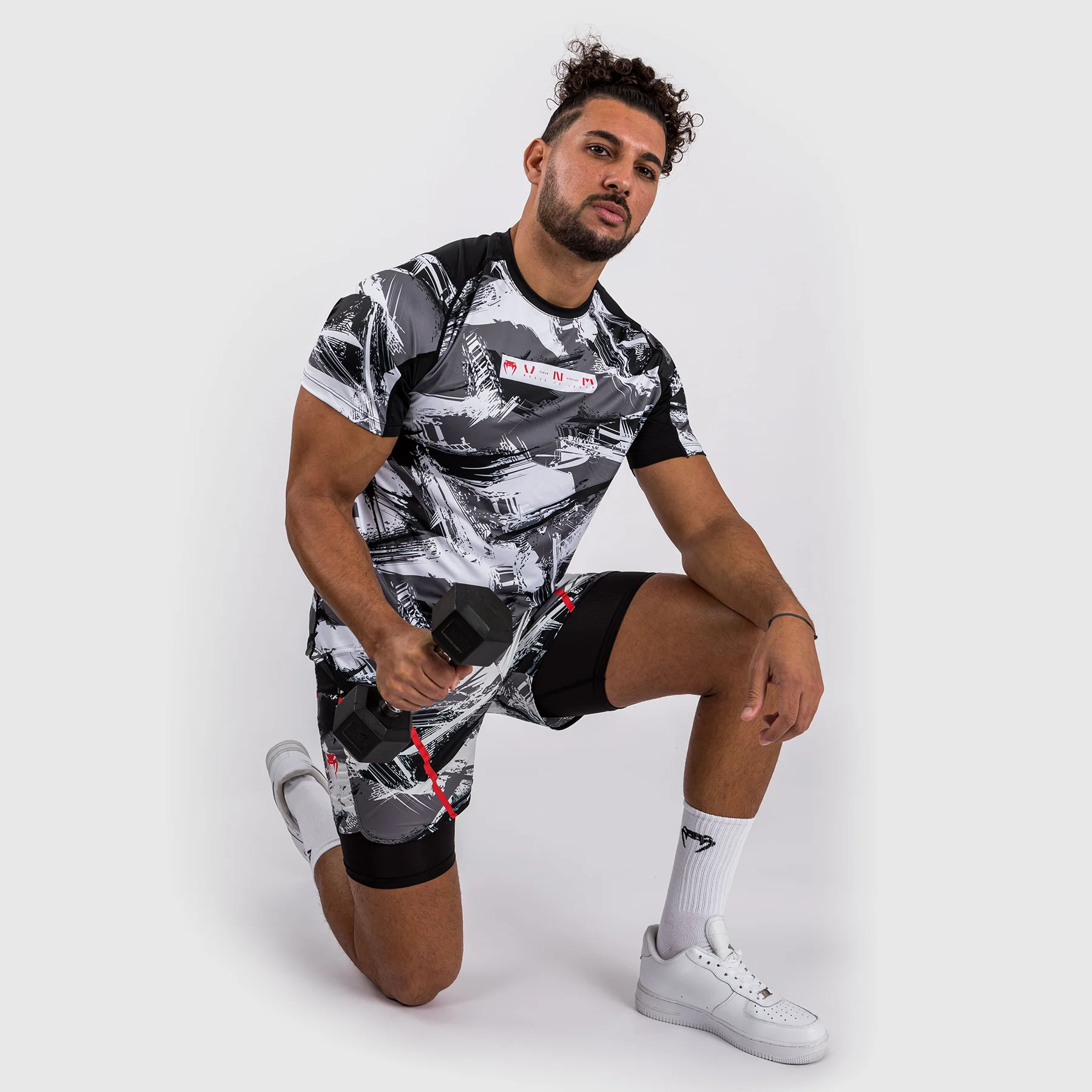 Venum Electron 3.0 Dry-Tech t-shirt - Grey/Red - Image 6