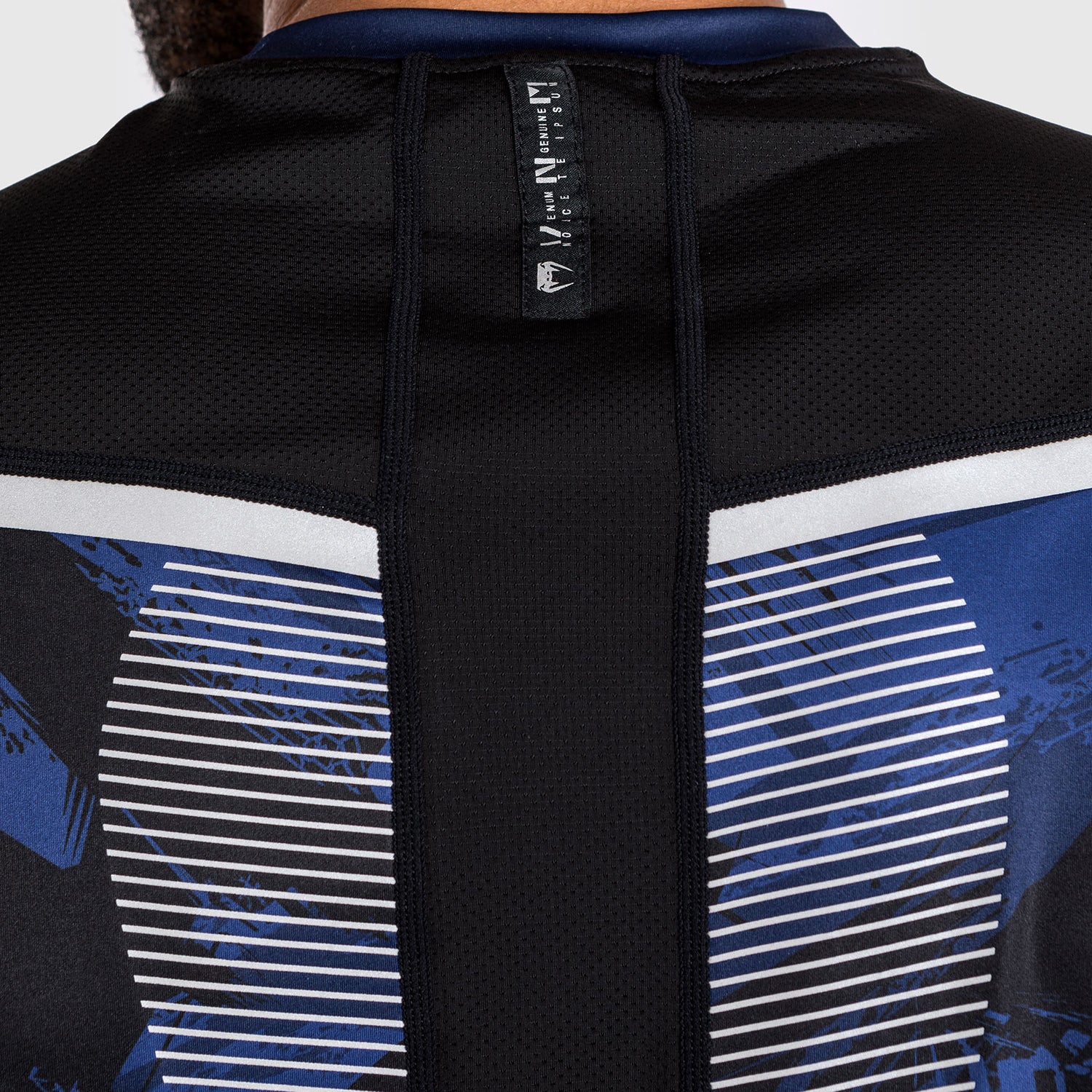 Venum Electron 3.0 Dry-Tech t-shirt - Navy - Image 8