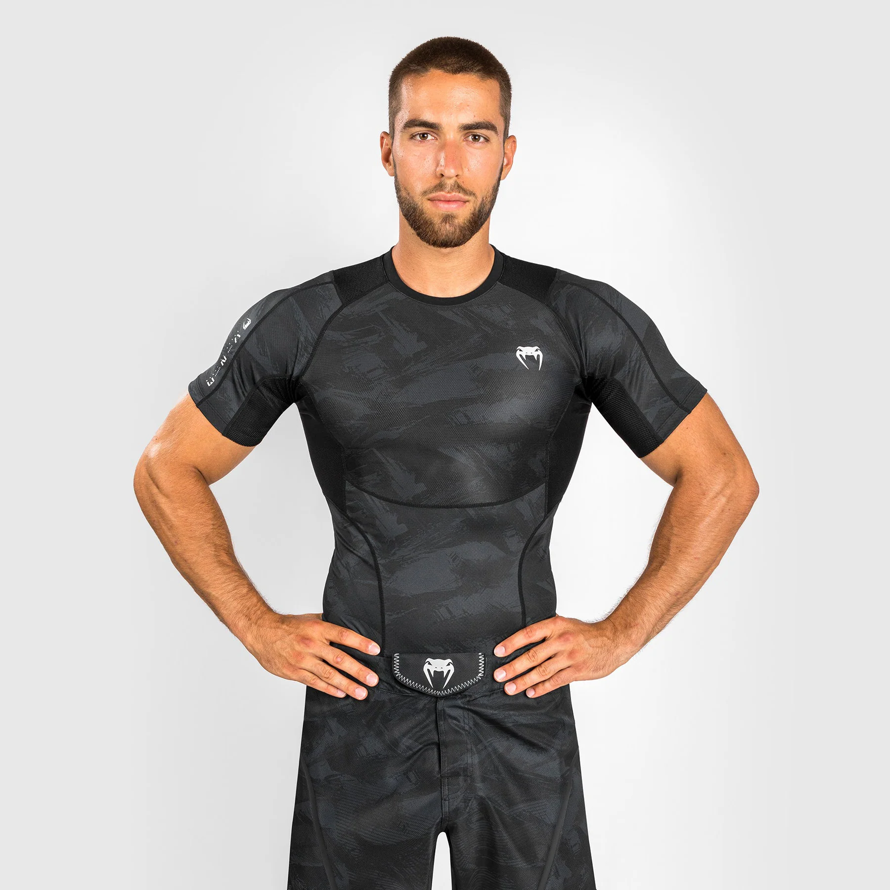 Venum Electron 3.0 Rashguard - Short Sleeves - Black