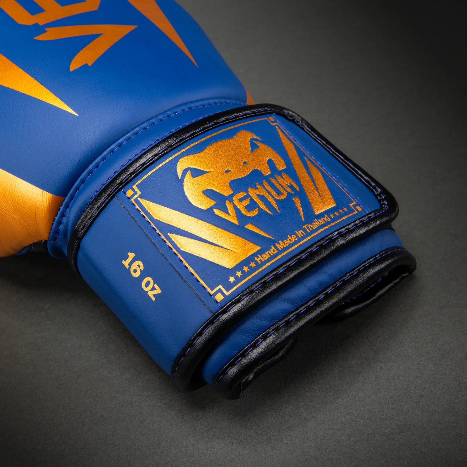 Venum Elite Boxing Gloves - Royal Blue - Special Edition - Image 3