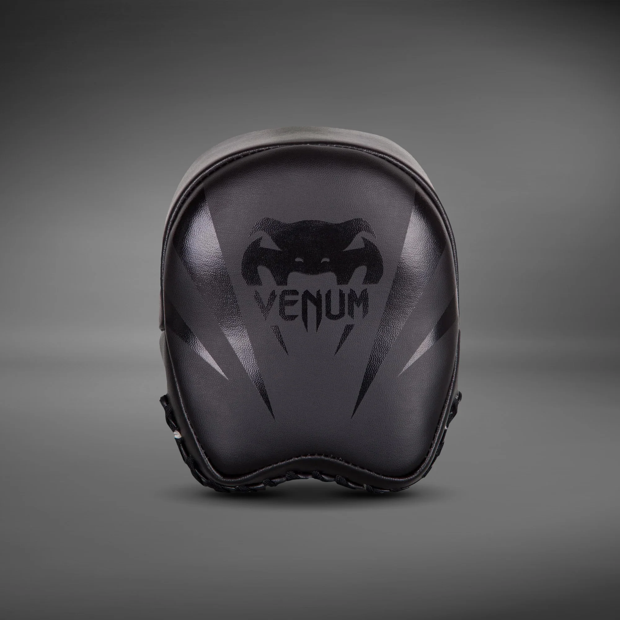 Venum Elite Mini Focus Mitts - Image 2