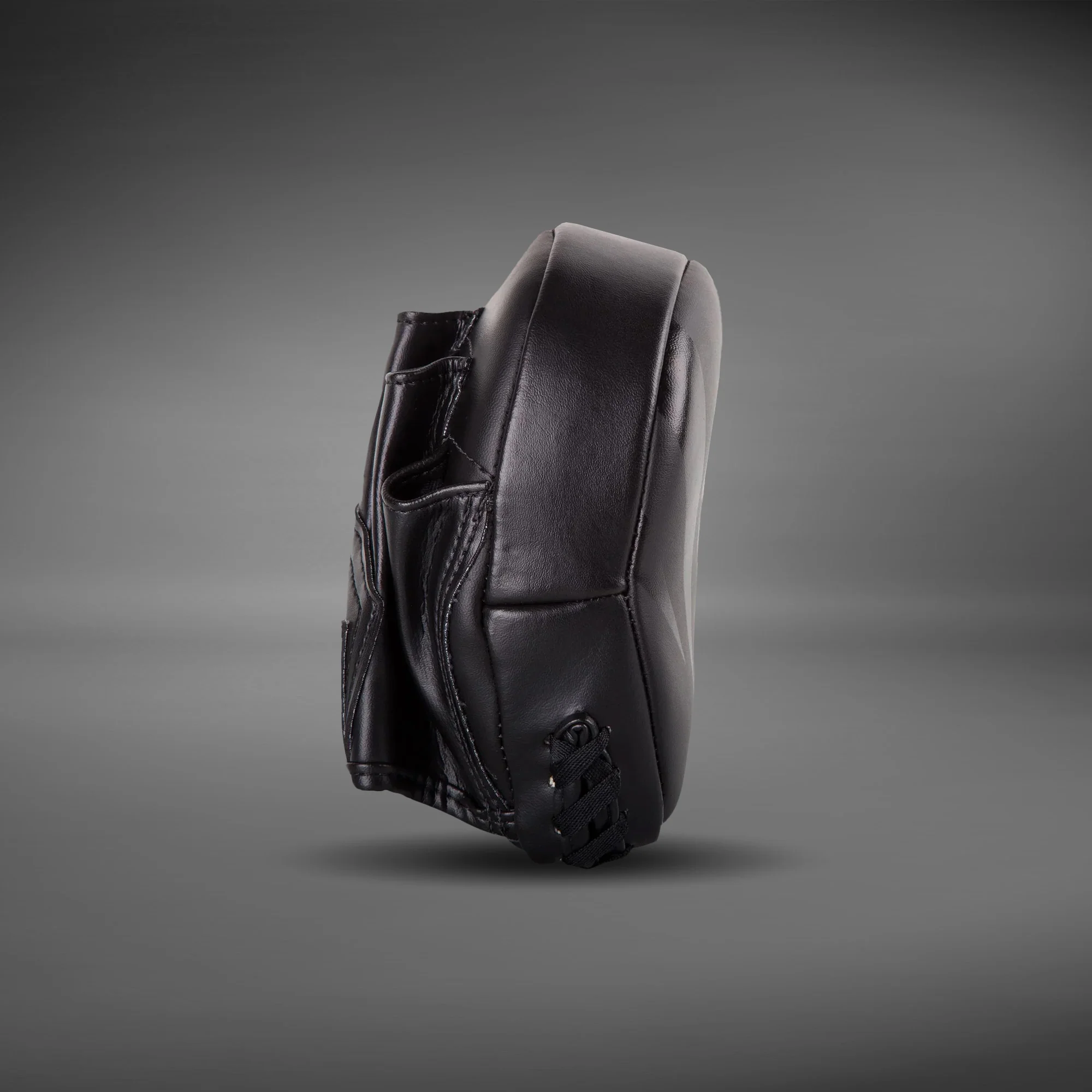 Venum Elite Mini Focus Mitts - Image 4