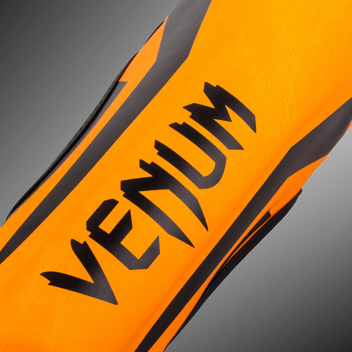 Venum Elite Shin Guards Kids - Exclusive - Image 2