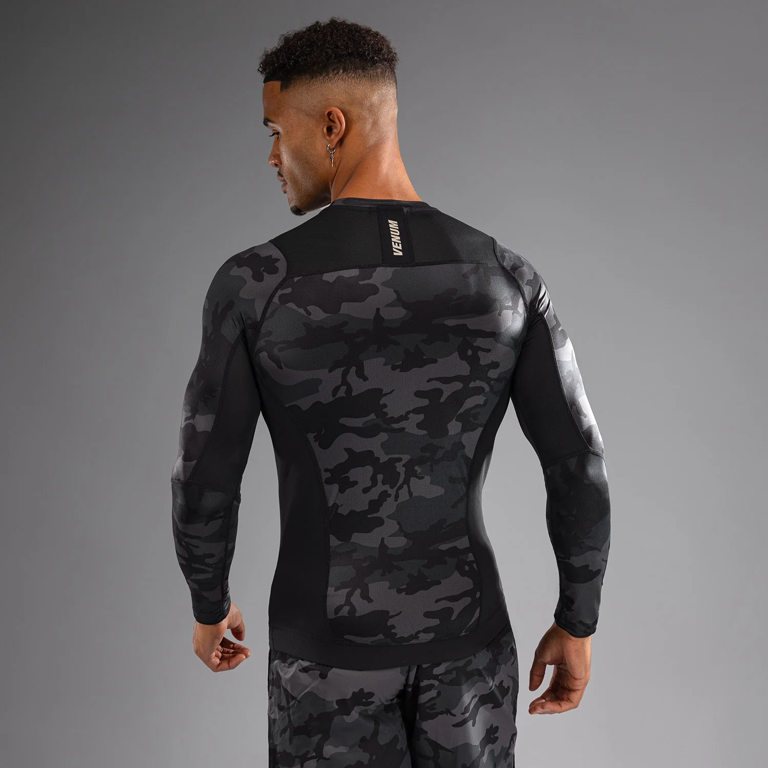 Venum G-Fit Air Men's Long Sleeve Rashguard - Digital Urban Camo - Image 4