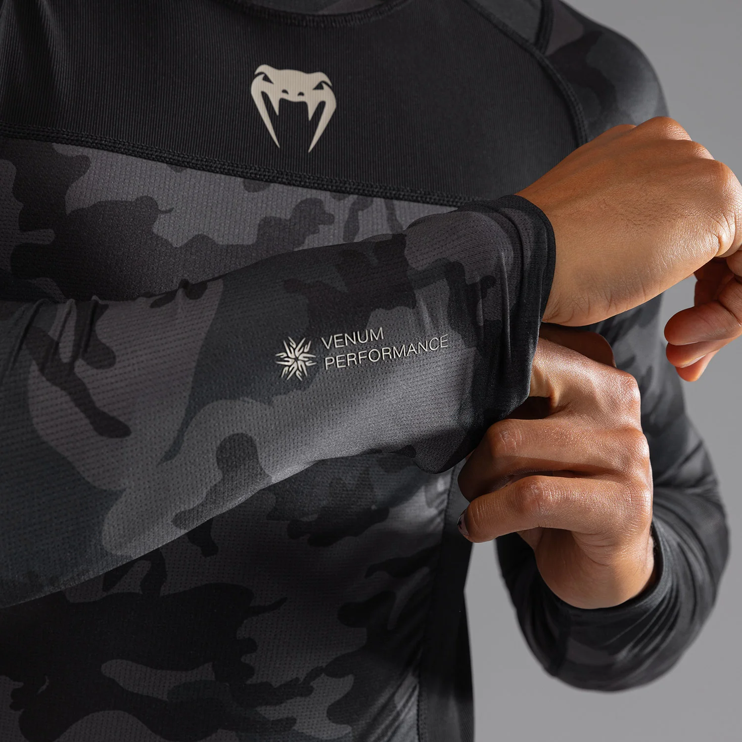 Venum G-Fit Air Men's Long Sleeve Rashguard - Digital Urban Camo - Image 7