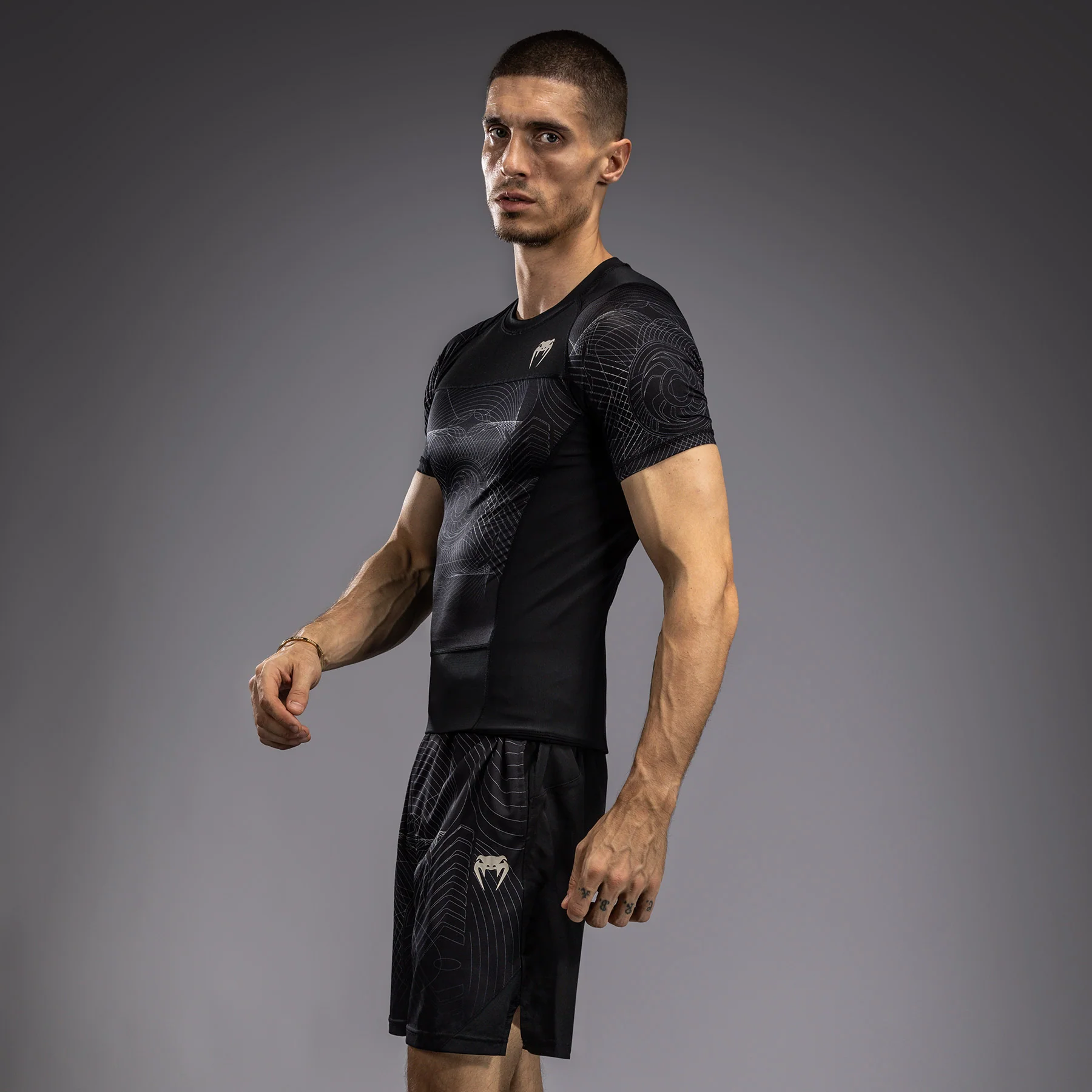 Venum G-Fit Air Men's Short Sleeve Rashguard - Deep Black/Desert Sand - Image 2