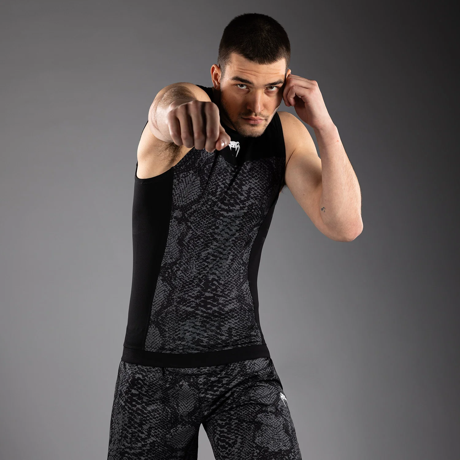 Venum G-Fit Scales Sleeveless Rashguard - Black/ Charcoal Grey - Image 4