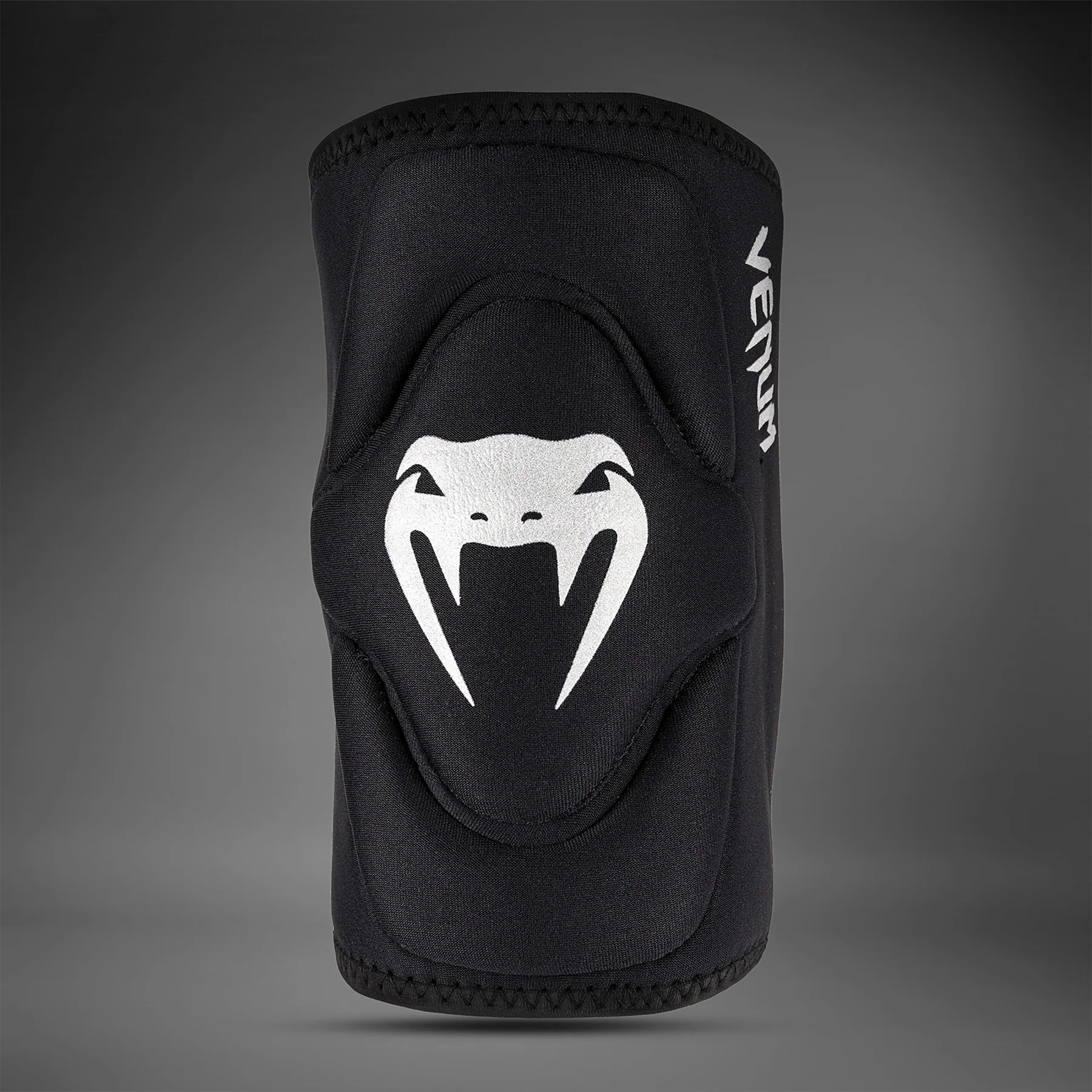 Venum Gel Kontact Knee Pads - Black/Silver - Image 4