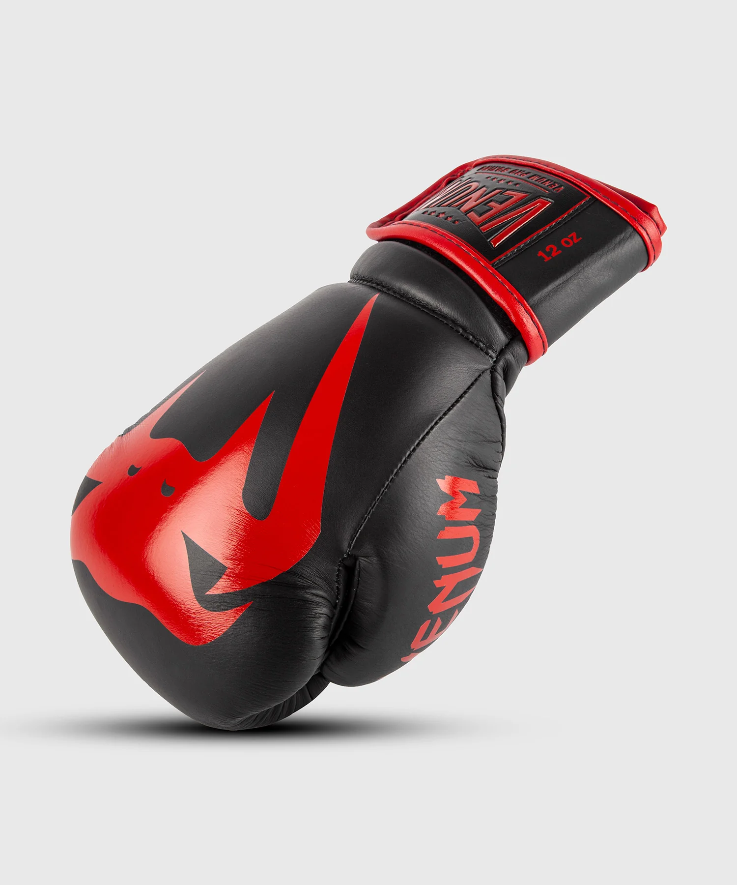 Venum Giant 2.0 Pro Boxing Gloves Velcro - Black/Red - Image 2