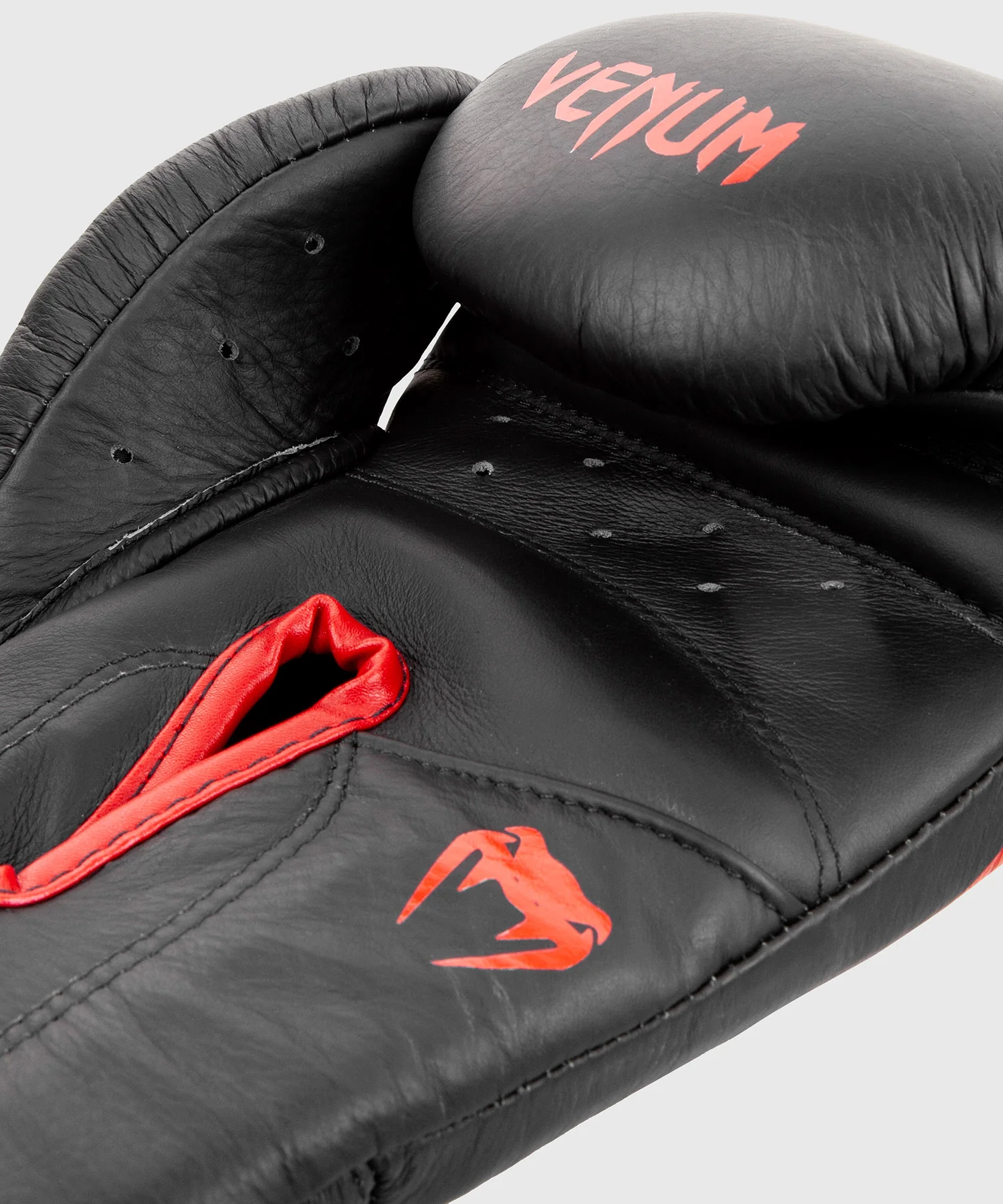 Venum Giant 2.0 Pro Boxing Gloves Velcro - Black/Red - Image 5