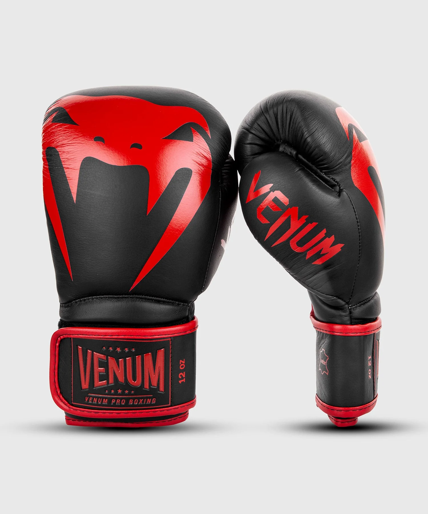 Venum Giant 2.0 Pro Boxing Gloves Velcro - Black/Red - Image 2
