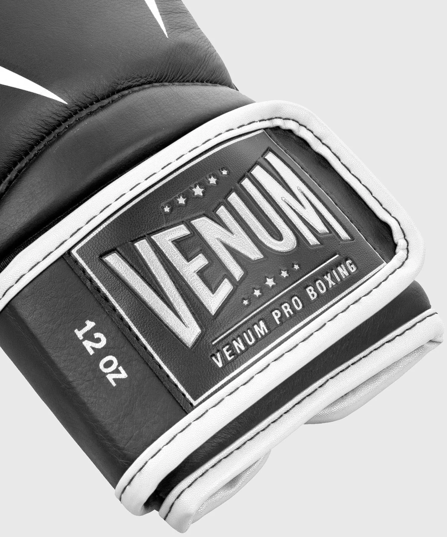 Venum Giant 2.0 Pro Boxing Gloves Velcro - Black/White - Image 4