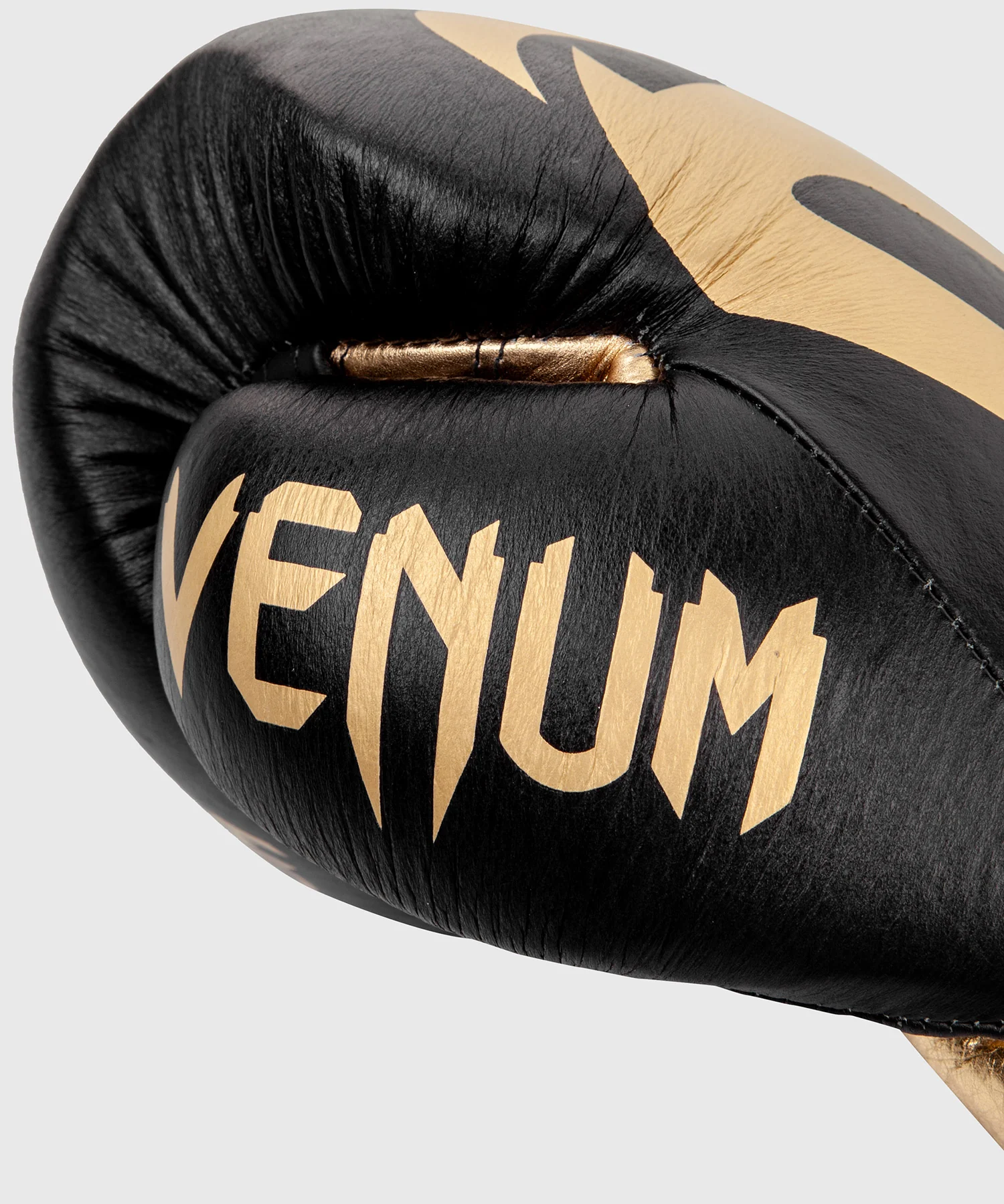 Venum Giant 2.0 Pro Boxing Gloves - With Laces - Black/Gold - Image 9