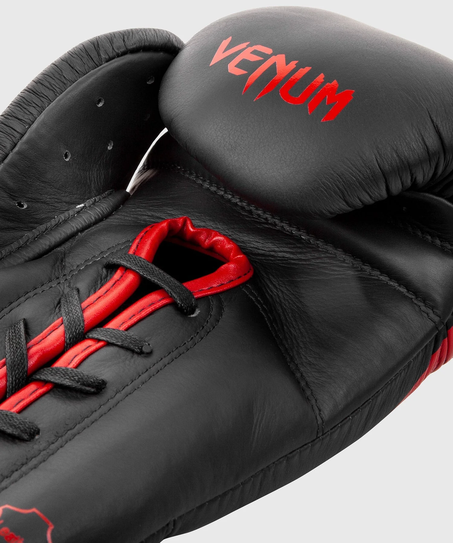 Venum Giant 2.0 Pro Boxing Gloves - With Laces - Black/Red - Image 5