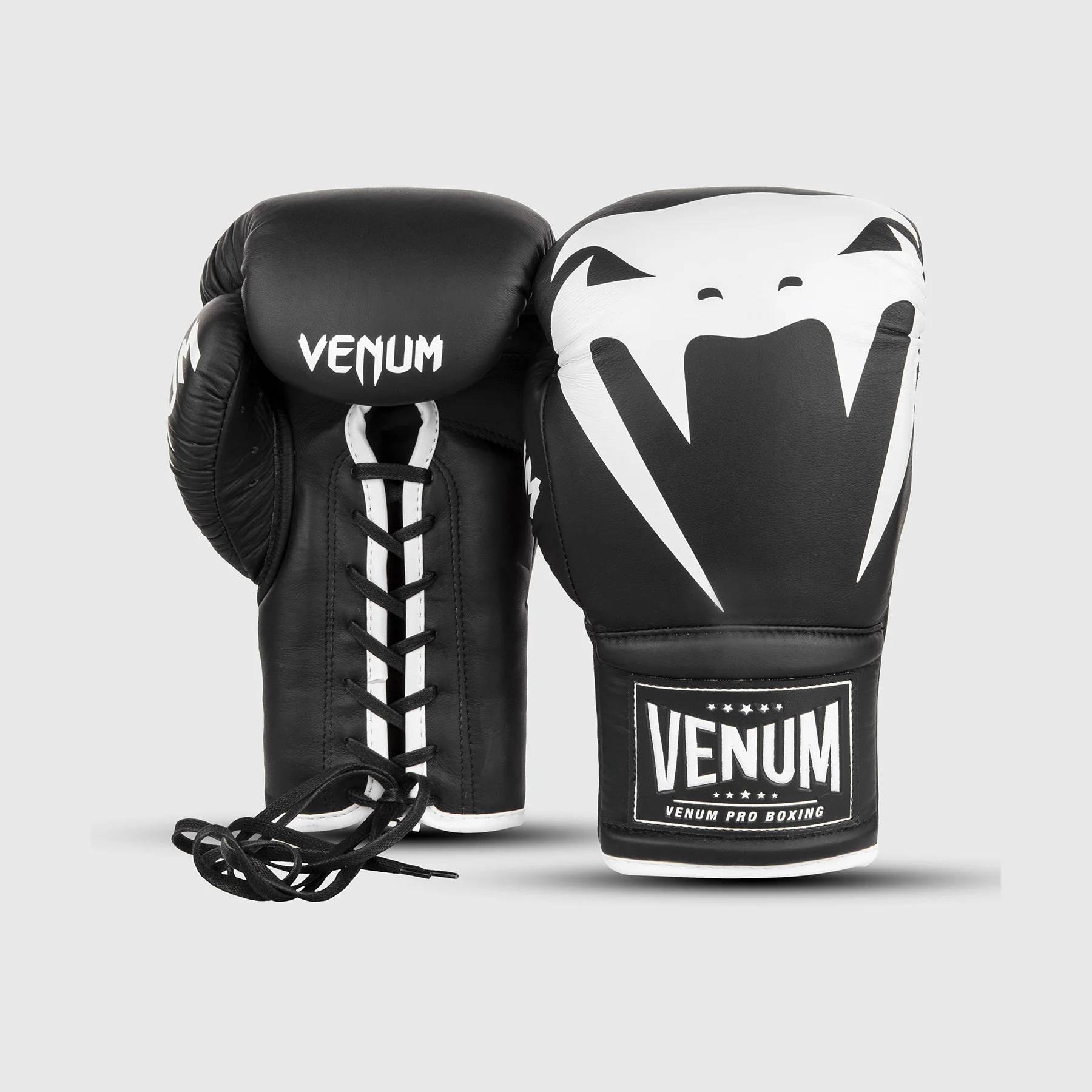 Venum Giant 2.0 Pro Boxing Gloves - With Laces - Image 2