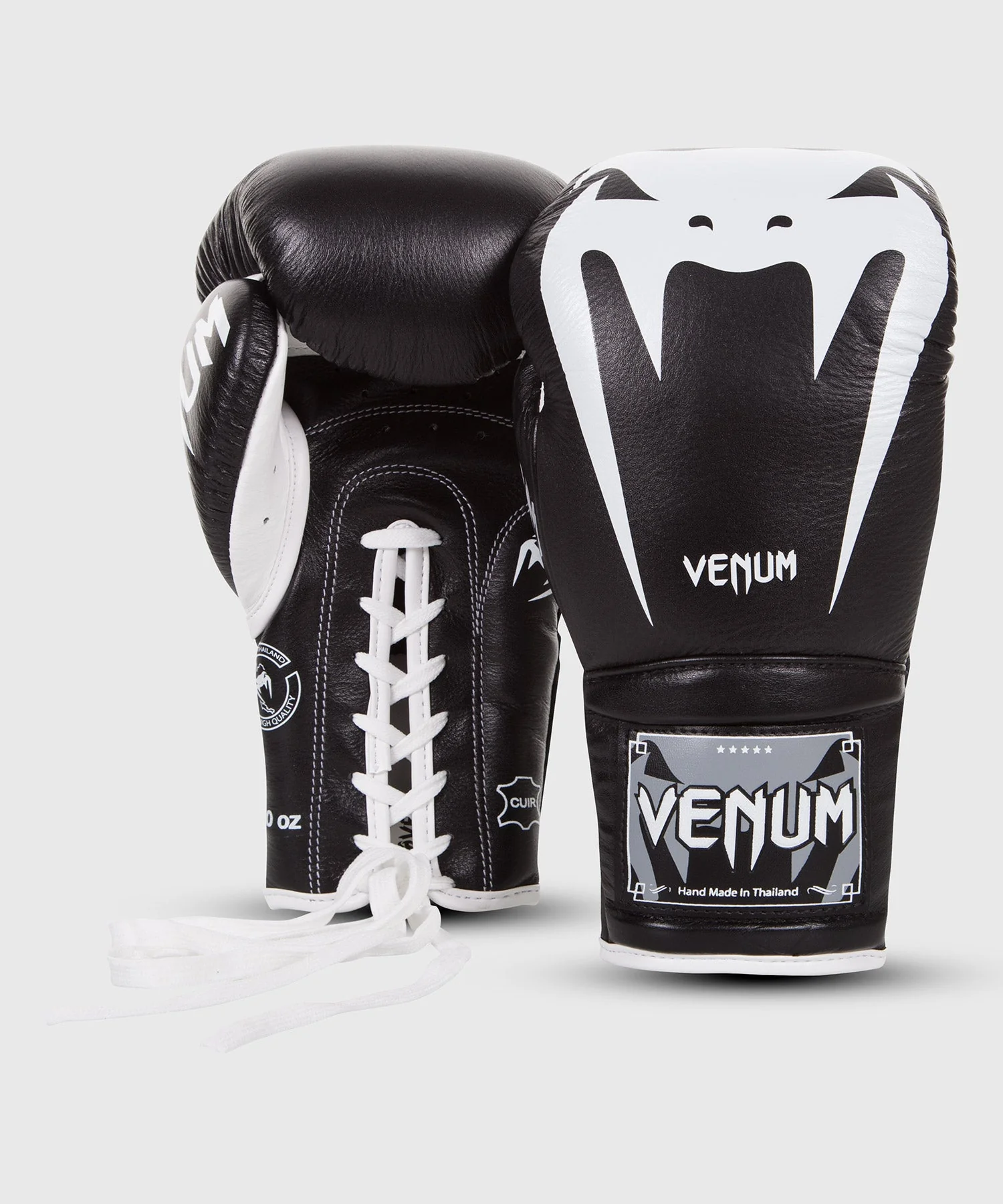 Venum Giant 3.0 Boxing Gloves - Nappa Leather - With Laces - Black - Image 2
