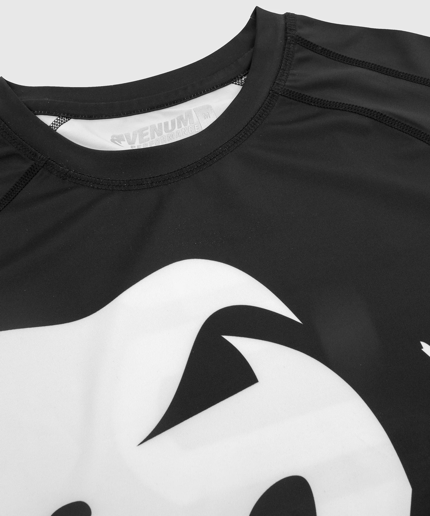 Venum Giant Rashguard - Black/White - Image 4