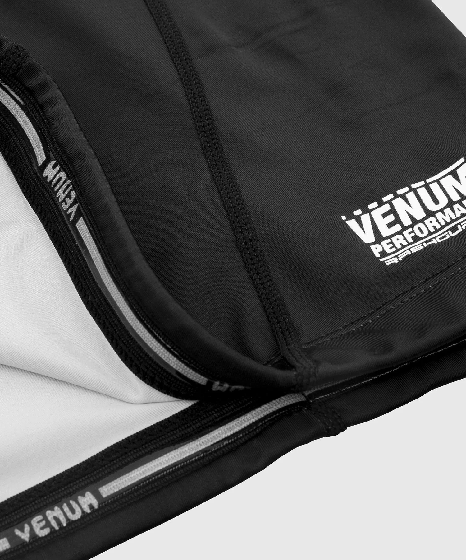 Venum Giant Rashguard - Black/White - Image 5