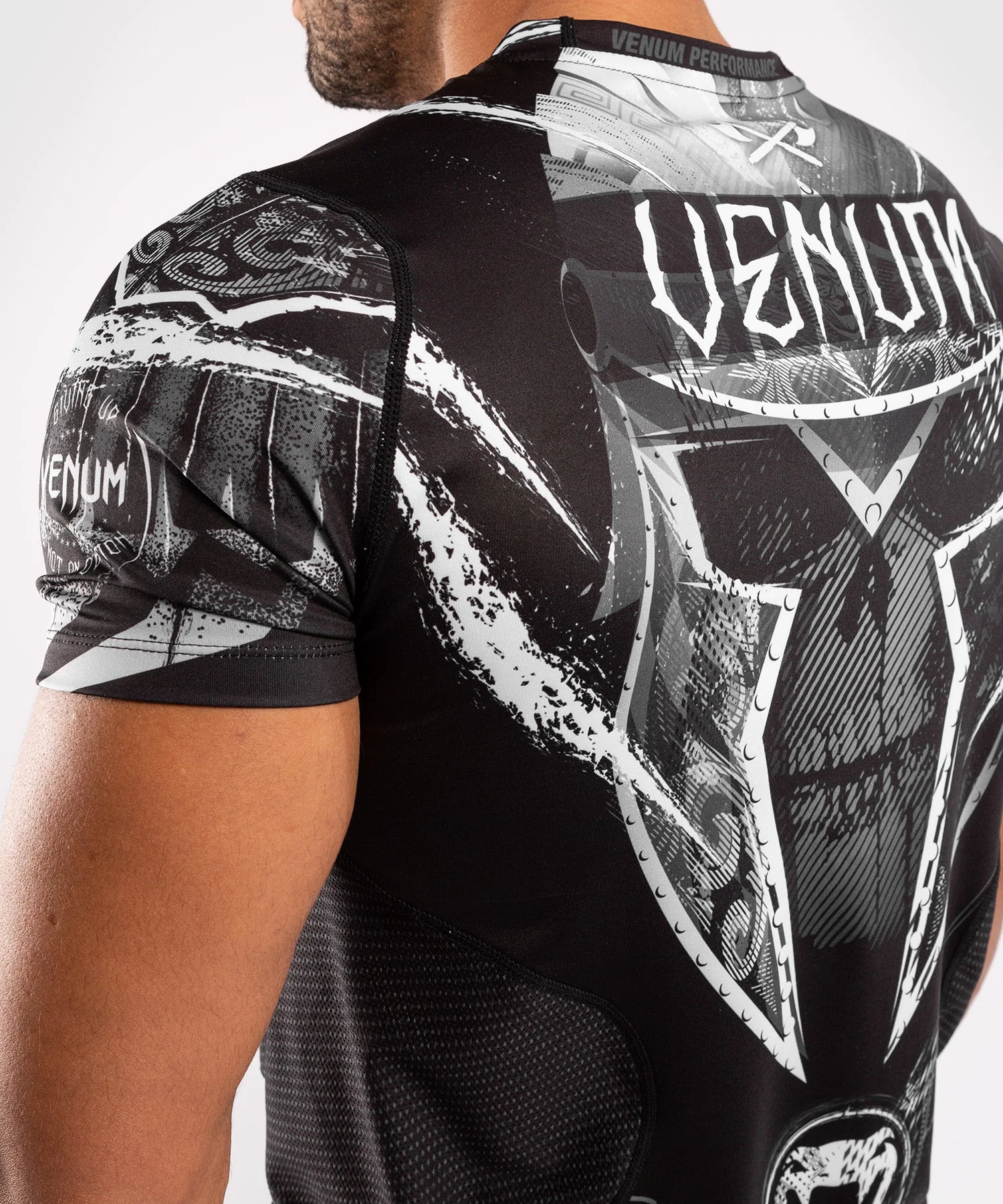 Venum GLDTR 4.0 Dry Tech T-shirt - Image 6