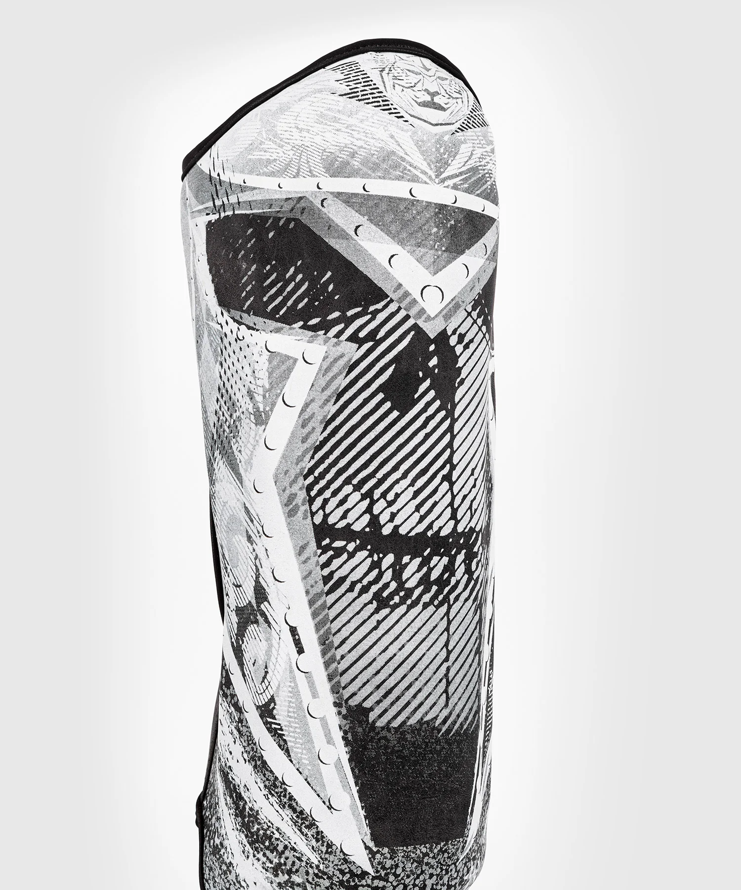 Venum GLDTR 4.0 Shinguards - Image 4