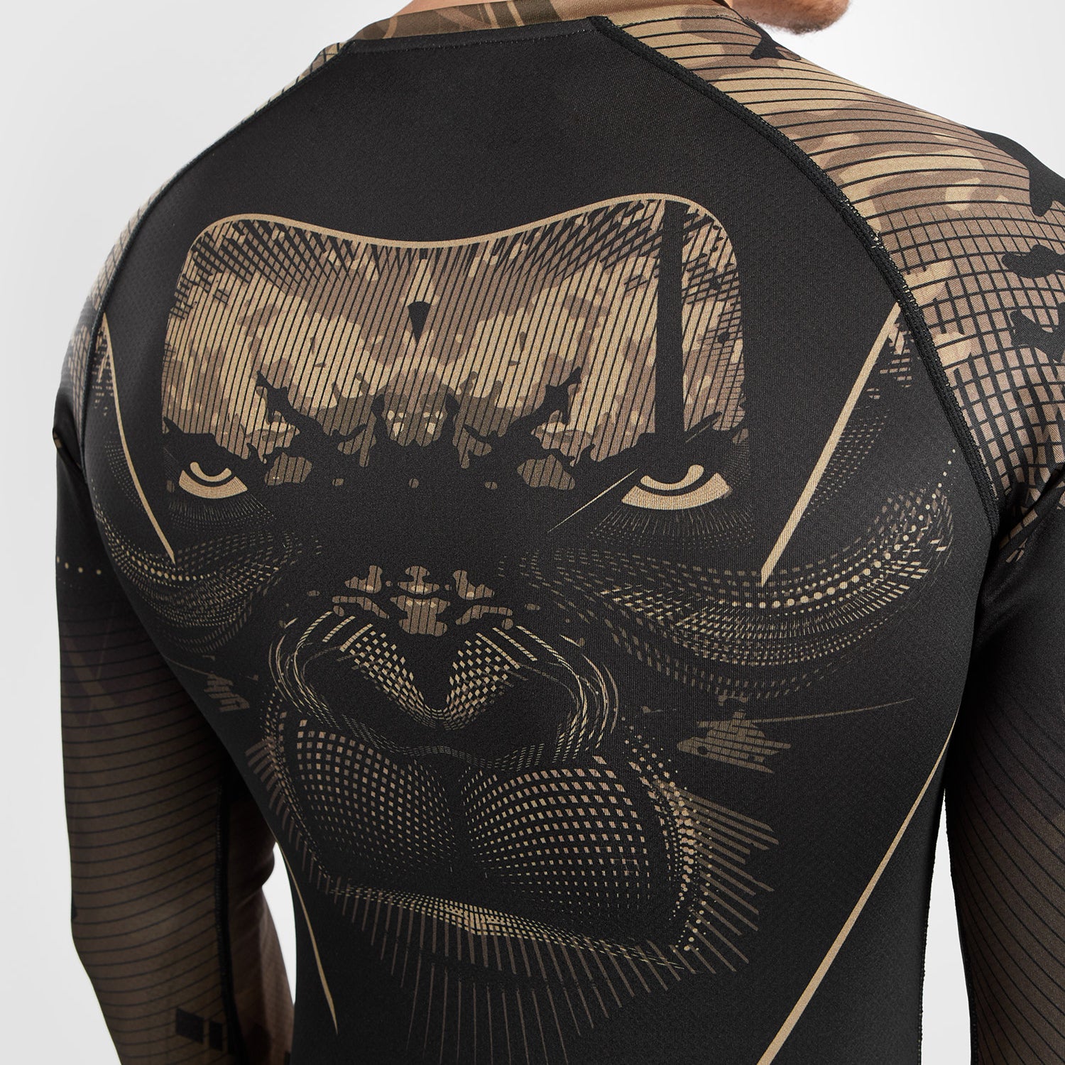Venum Gorilla Jungle Rashguard Long Sleeves - Black/Sand - Image 9