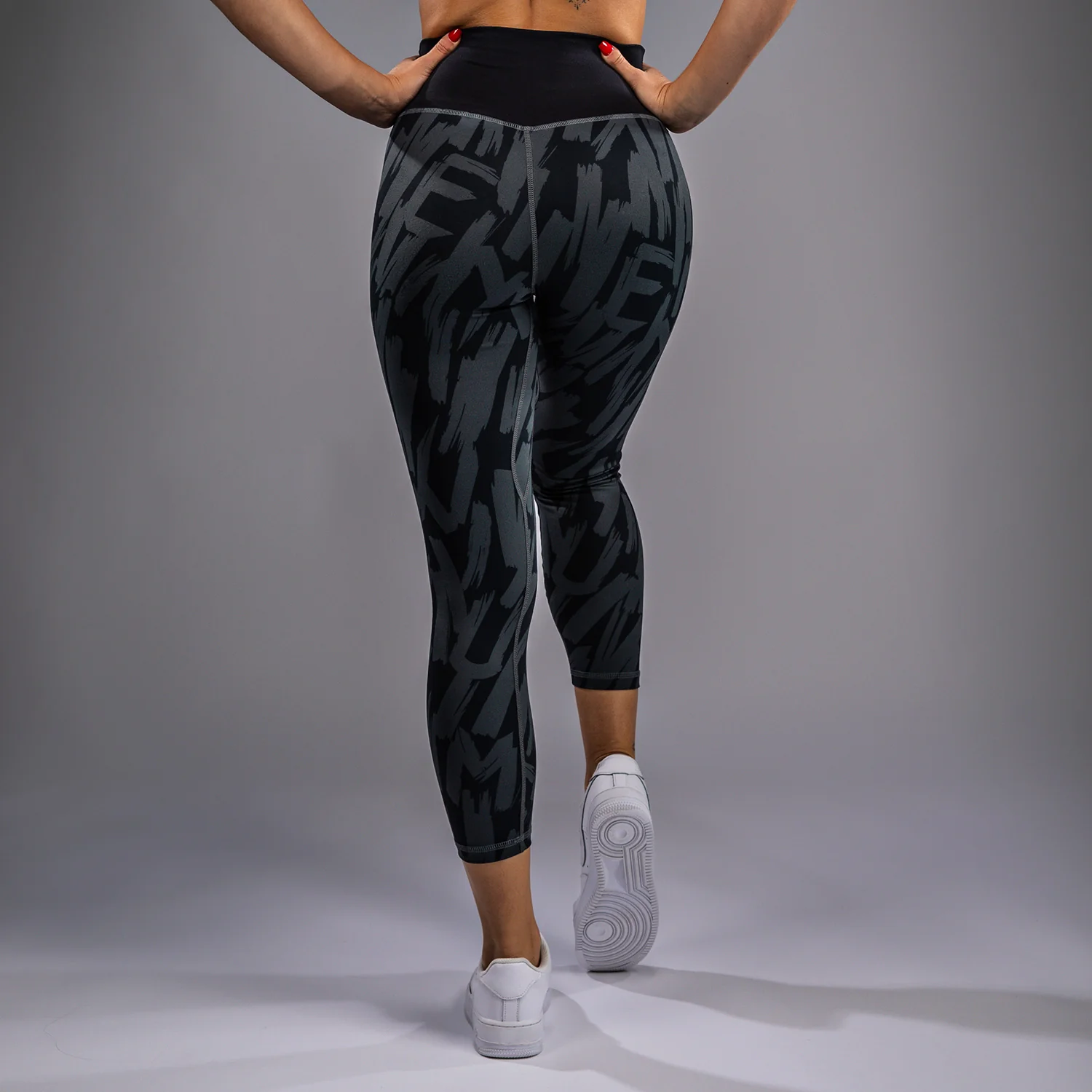 Venum Graffiti Women’s 7/8 Leggings - Urban Charcoal - Image 7
