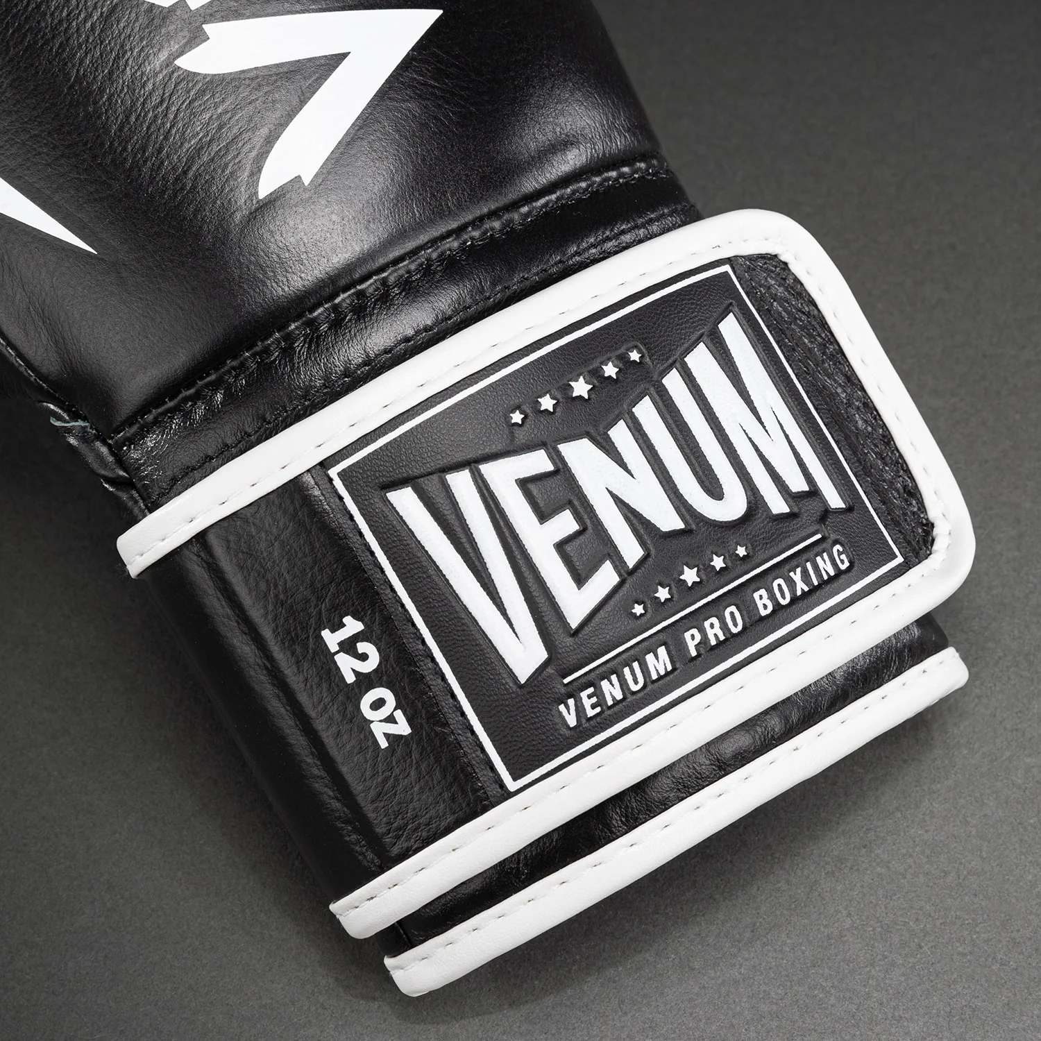 Venum Hammer Pro Boxing Gloves Velcro - Image 3