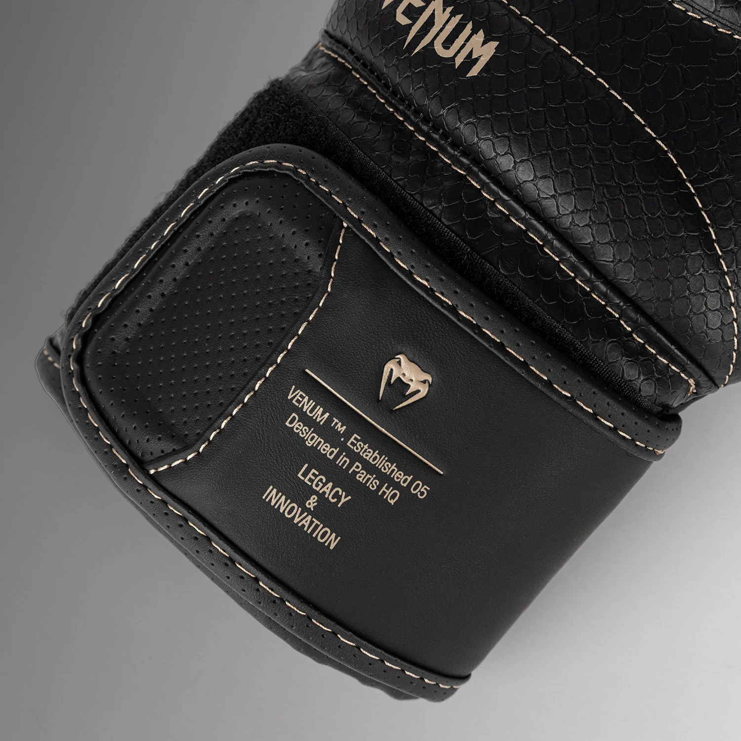 Venum Impact Evo Scales Boxing Gloves - Black - Image 7