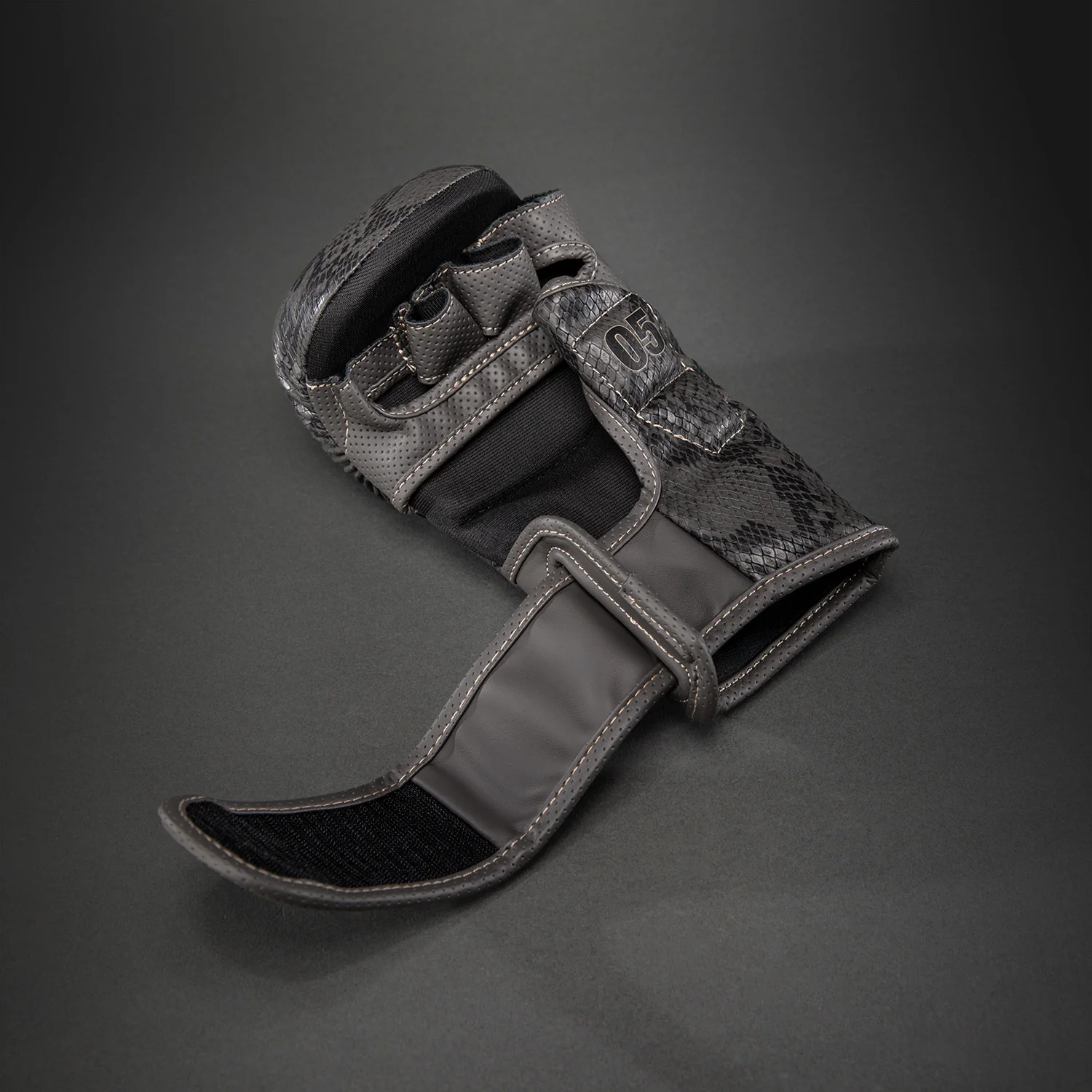 Venum Impact Evo Scales MMA Sparring Gloves - Dark Grey - Image 4