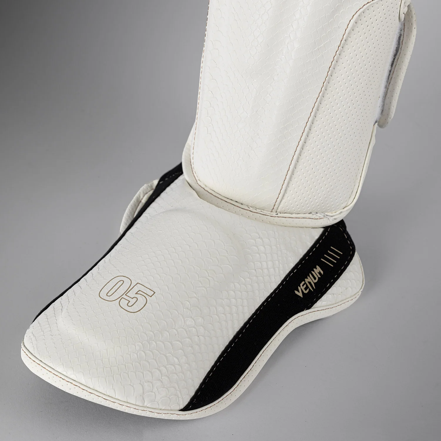 Venum Impact Evo Scales Shin Guards - Ivory - Image 3