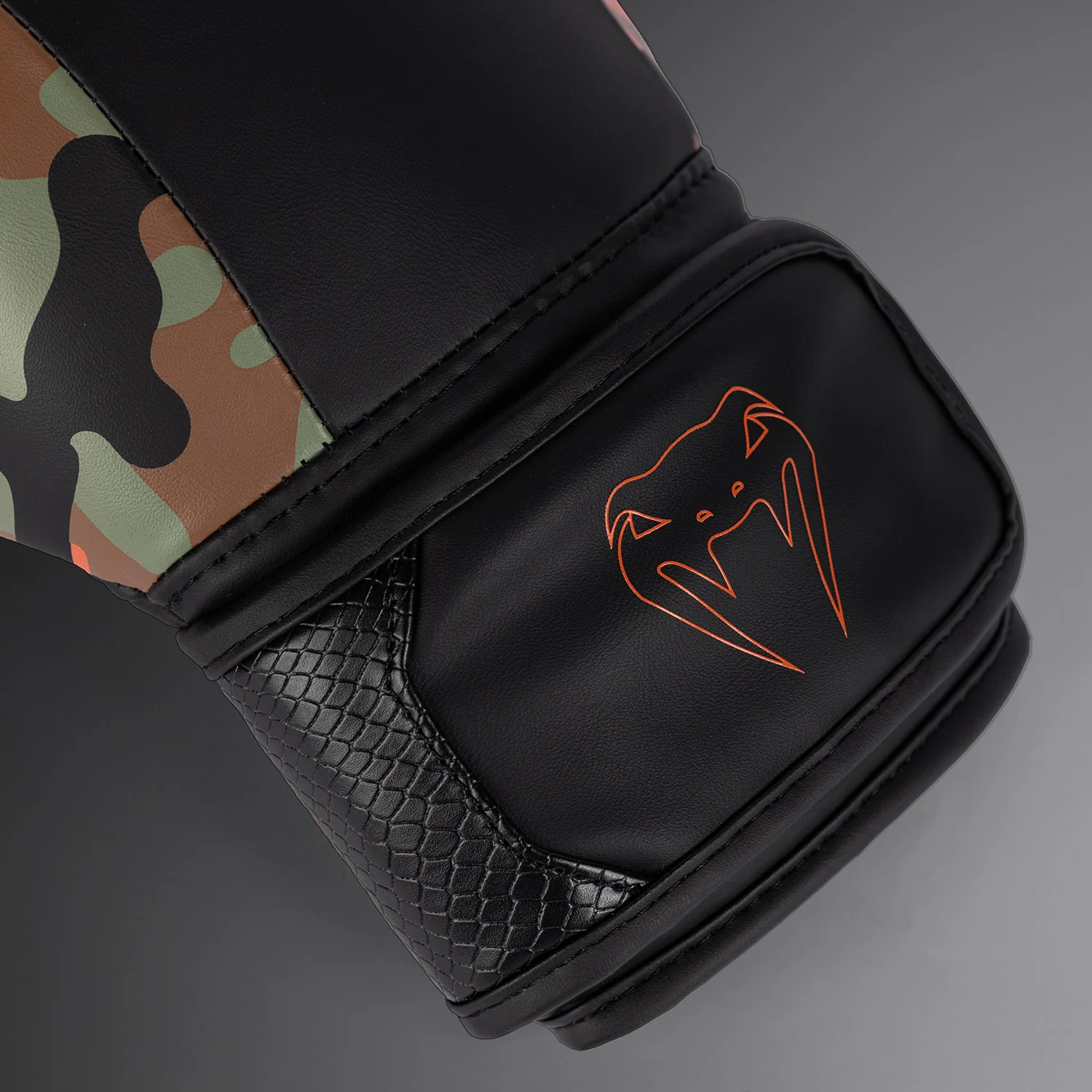 Venum Jungle Ops Boxing Gloves - Canyon Camo - Image 4