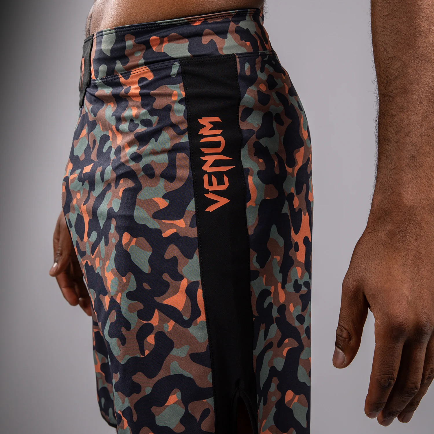 Venum Jungle Ops FightShorts - Canyon Camo - Image 6