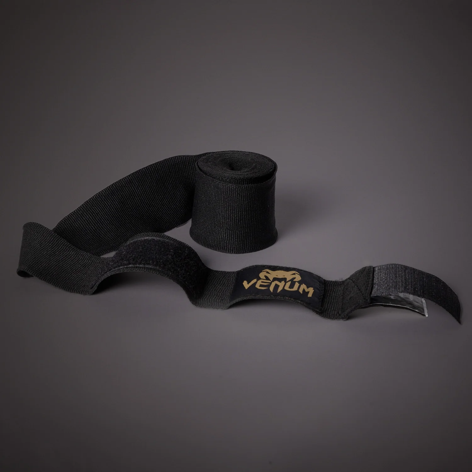 Venum Kontact Boxing Hand Wraps - Black/Gold - 2.5m (98 in) - Image 3