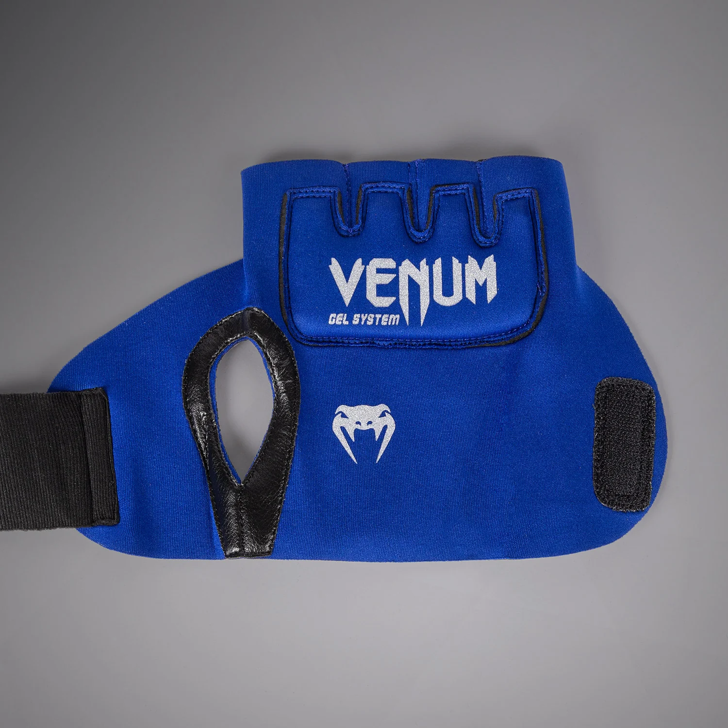 Venum Kontact Boxing Handwraps - Royal Blue/ Silver - Image 2