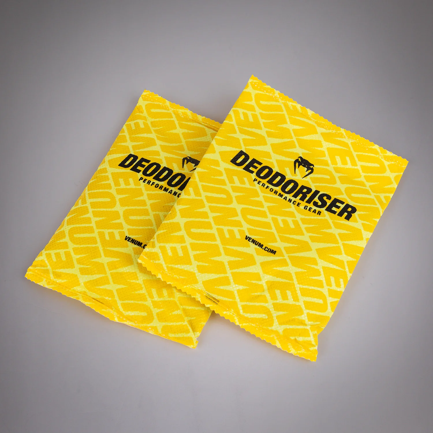 Venum Kontact Glove Deodorizer - Lemon - Image 4