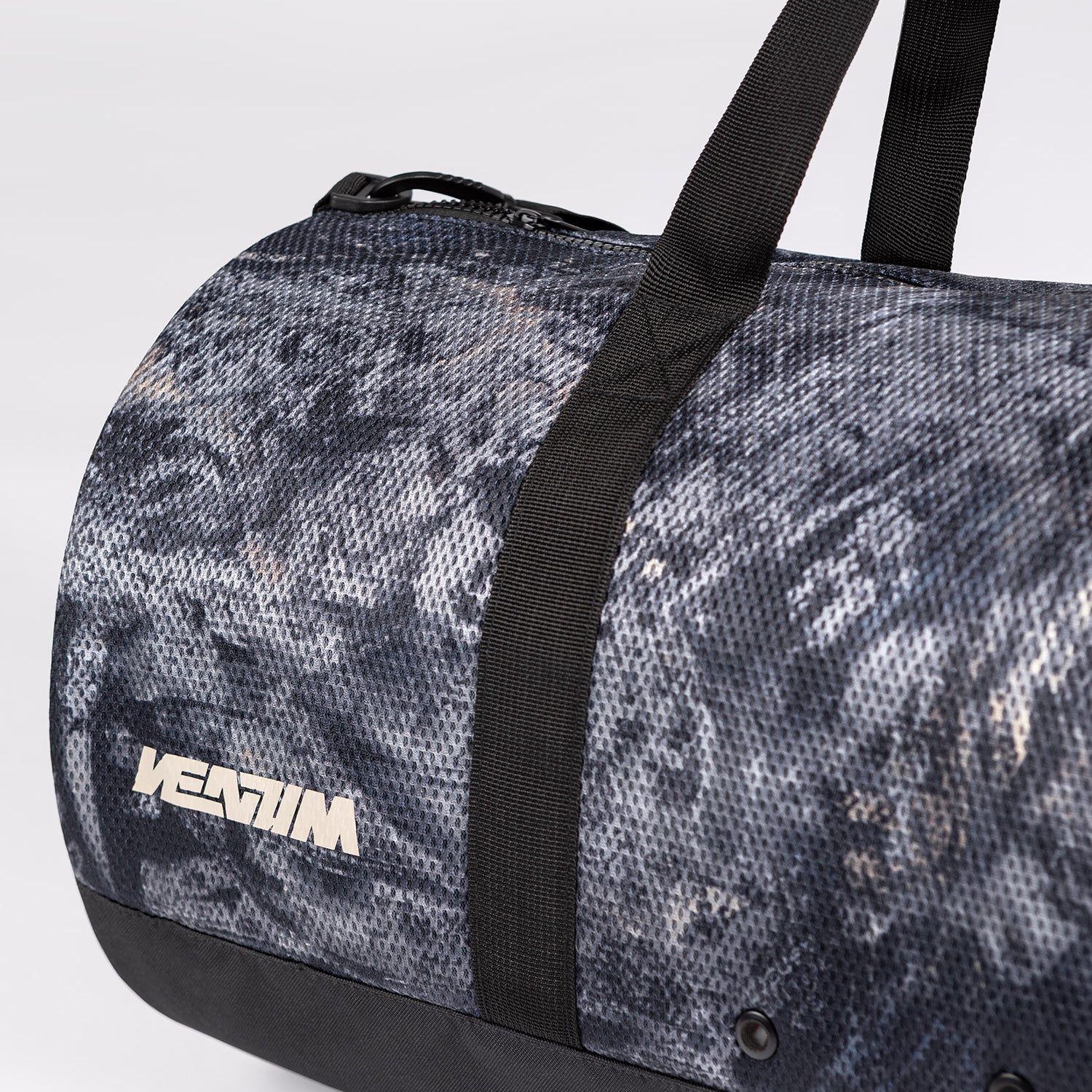 Venum Laser XT Realtree Duffle Bag - Dark Camo/Grey - Image 7