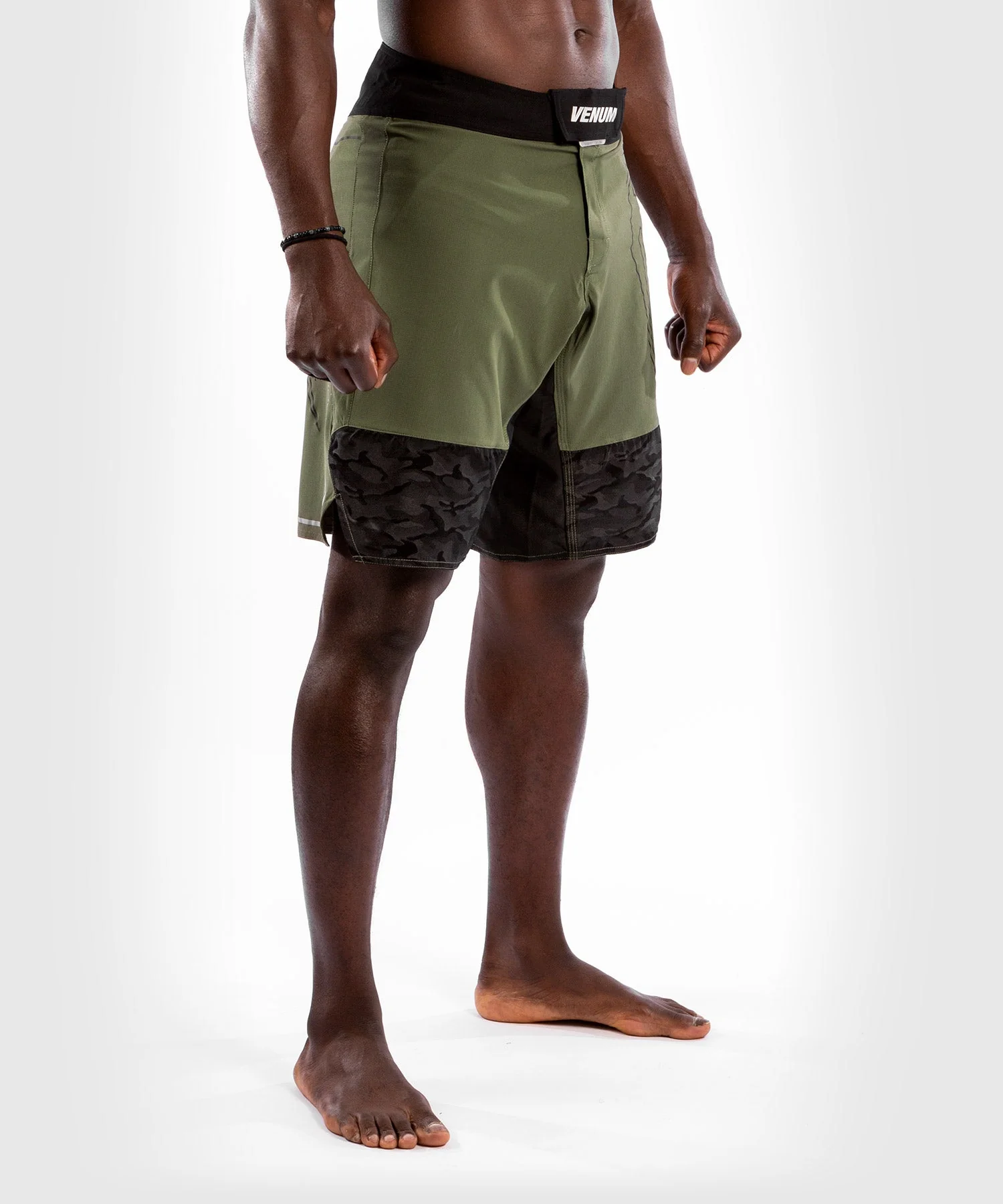 Venum Light 4.0 Fightshort - Khaki/Silver - Image 4